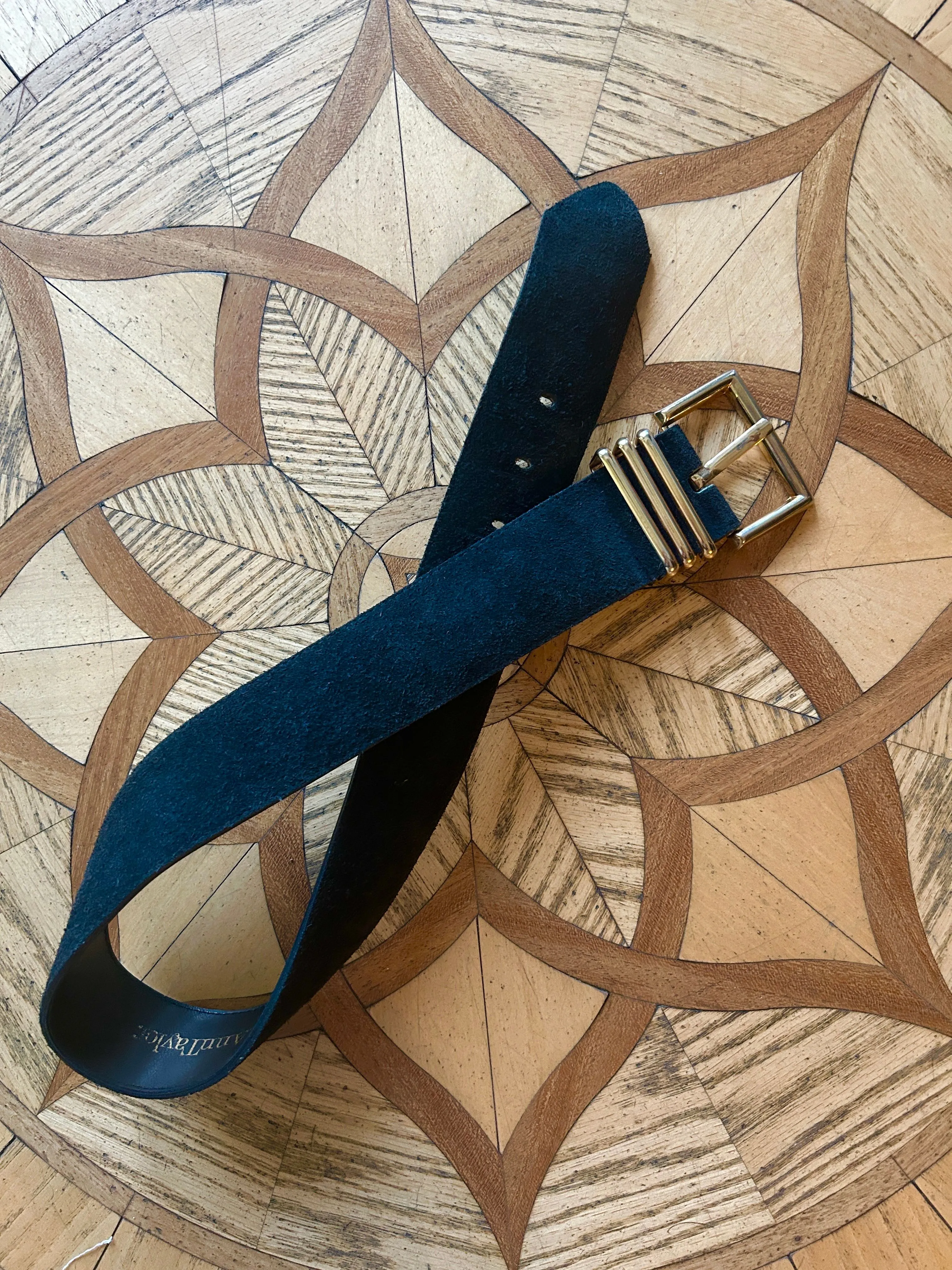 Product image for 81. 1990s thick suede gold buckle waist belt