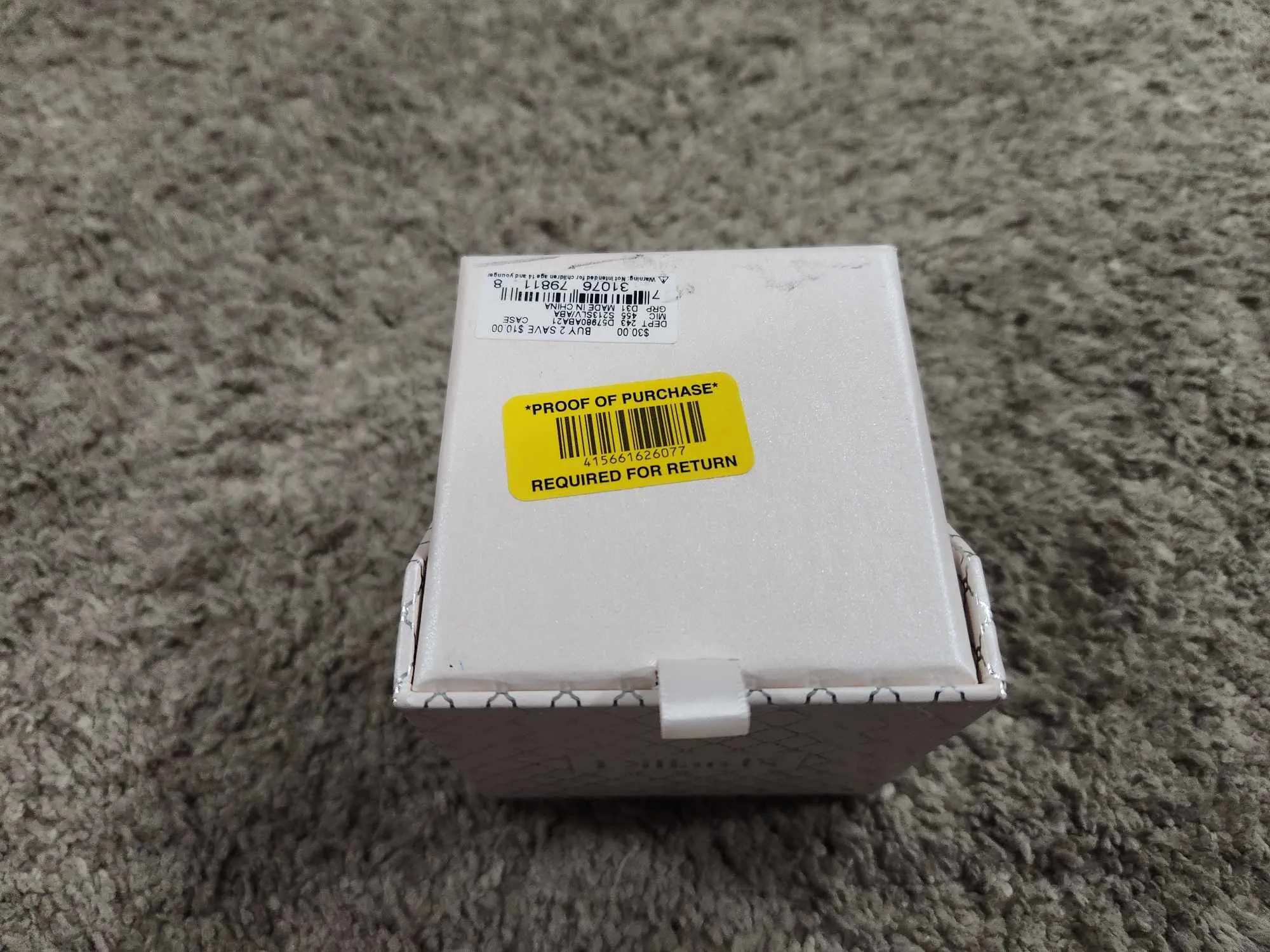 Listing Image Blurred Background