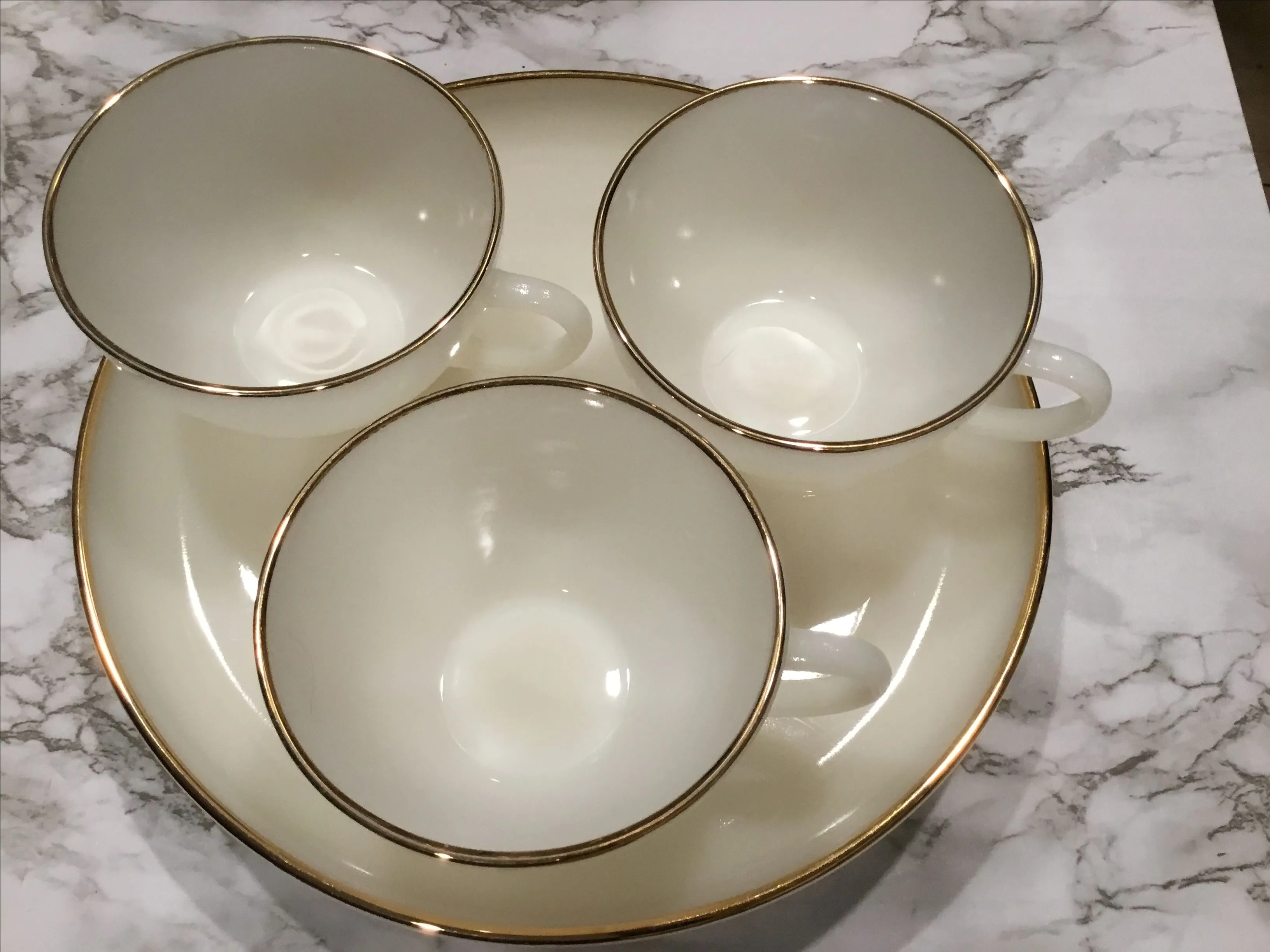 Product image for Fire king 22K gold rimmed snack plate and cups six piece set