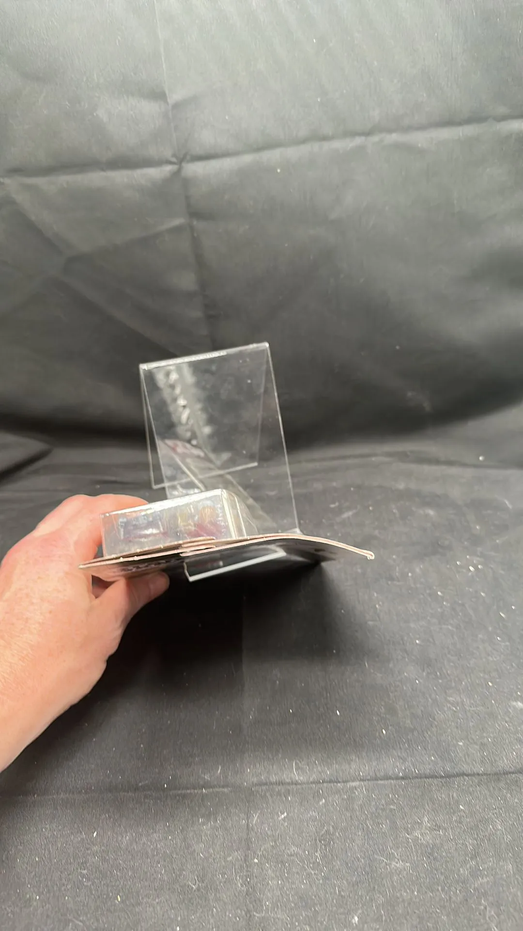 Listing Image Blurred Background