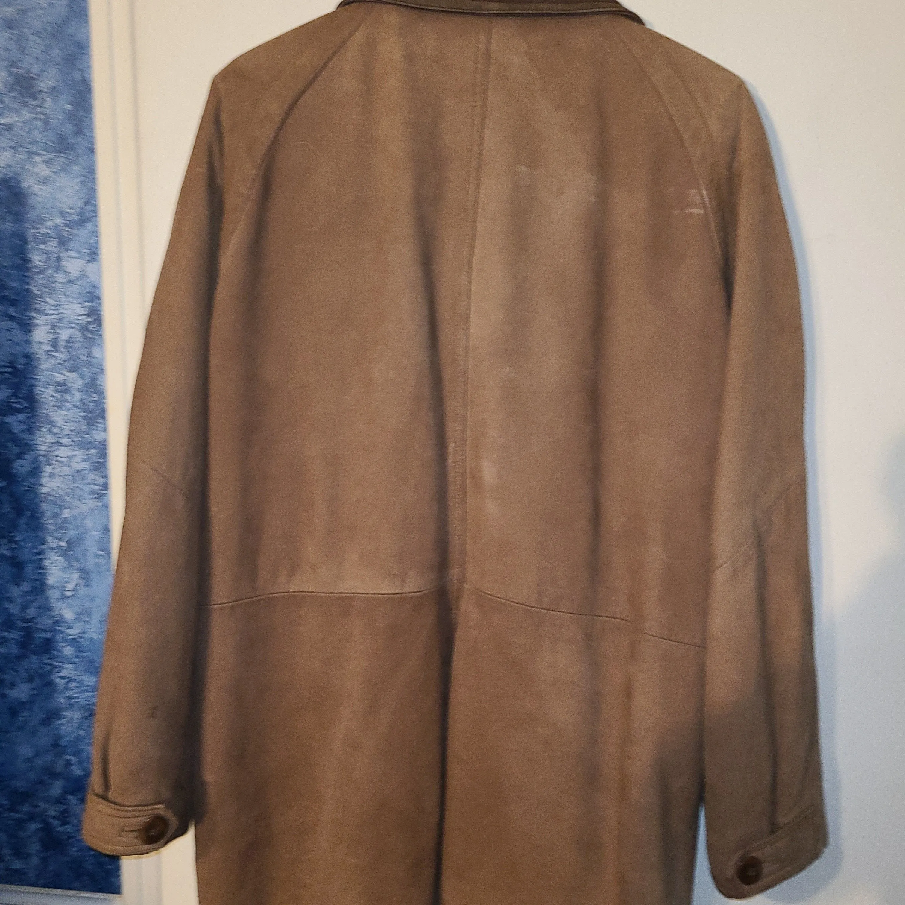 Listing Image Blurred Background