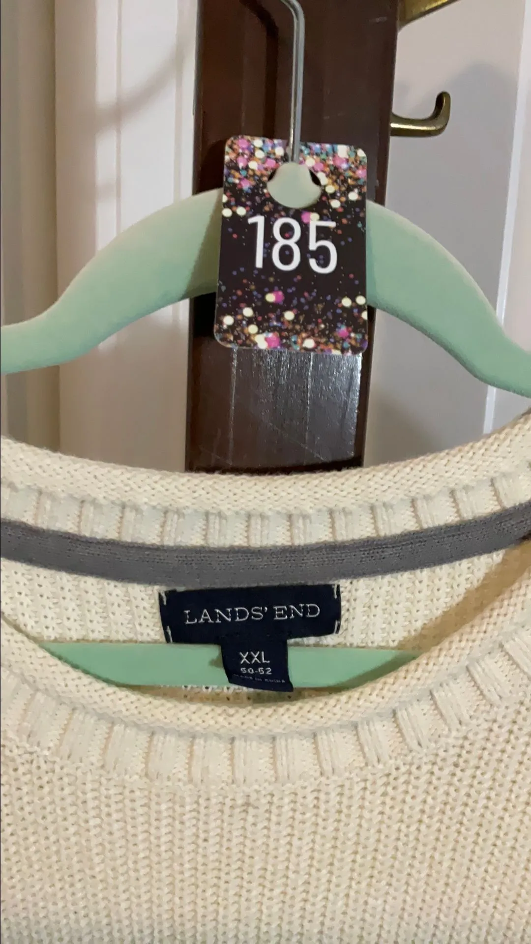 Listing Image Blurred Background