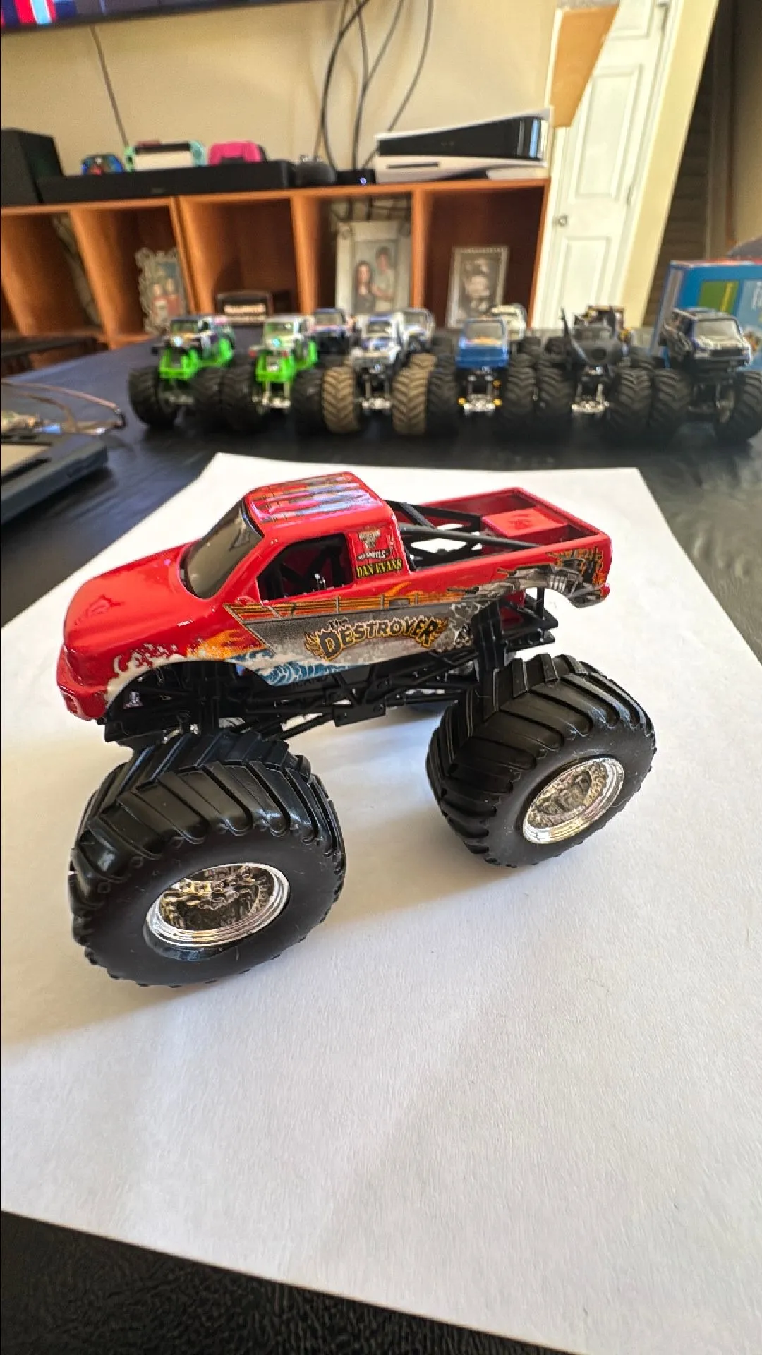 Product image for Hot Wheels Destroyer 1:64