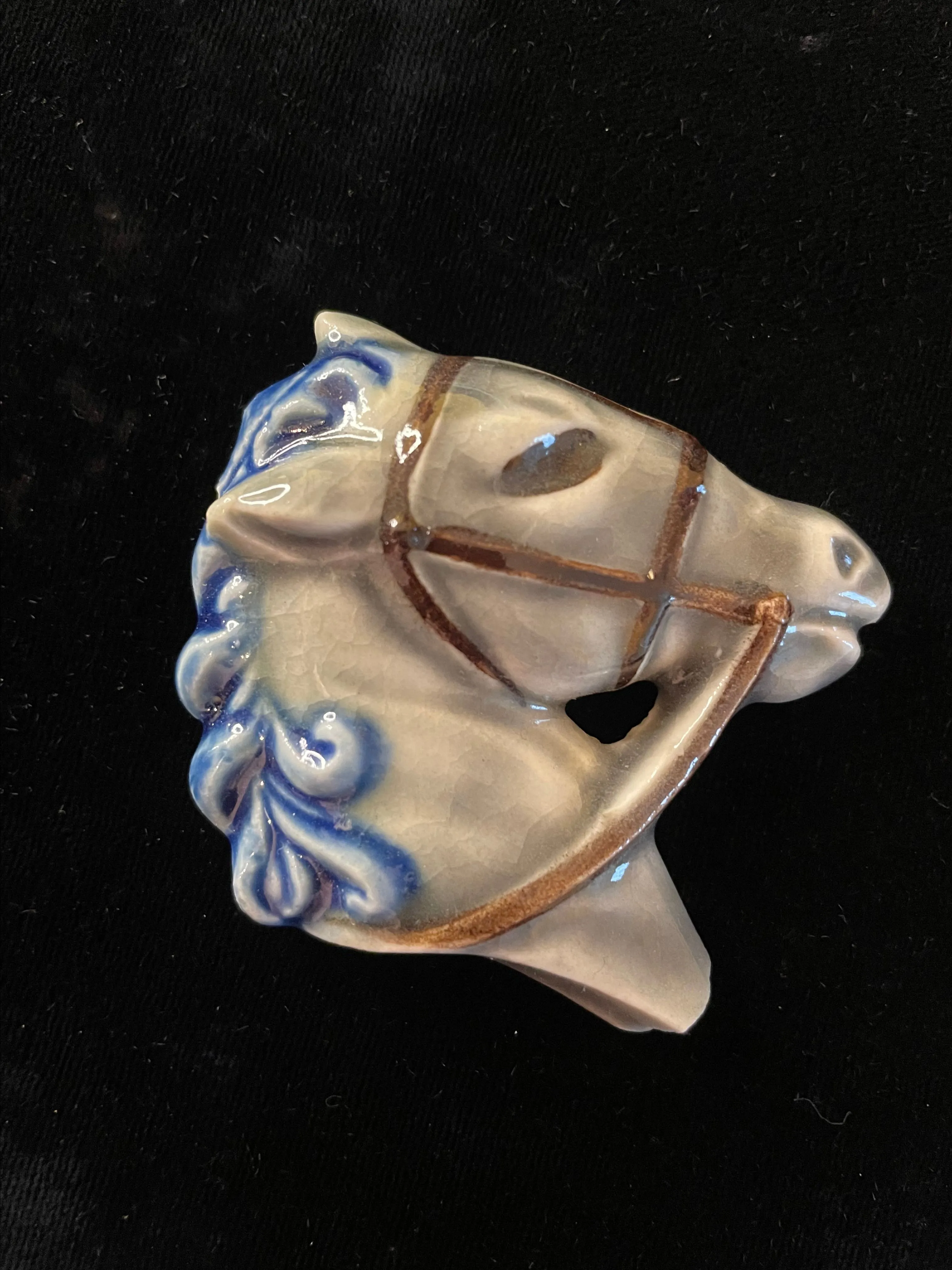 Product image for BIN Antique Ceramic Glazed Horse Brooch