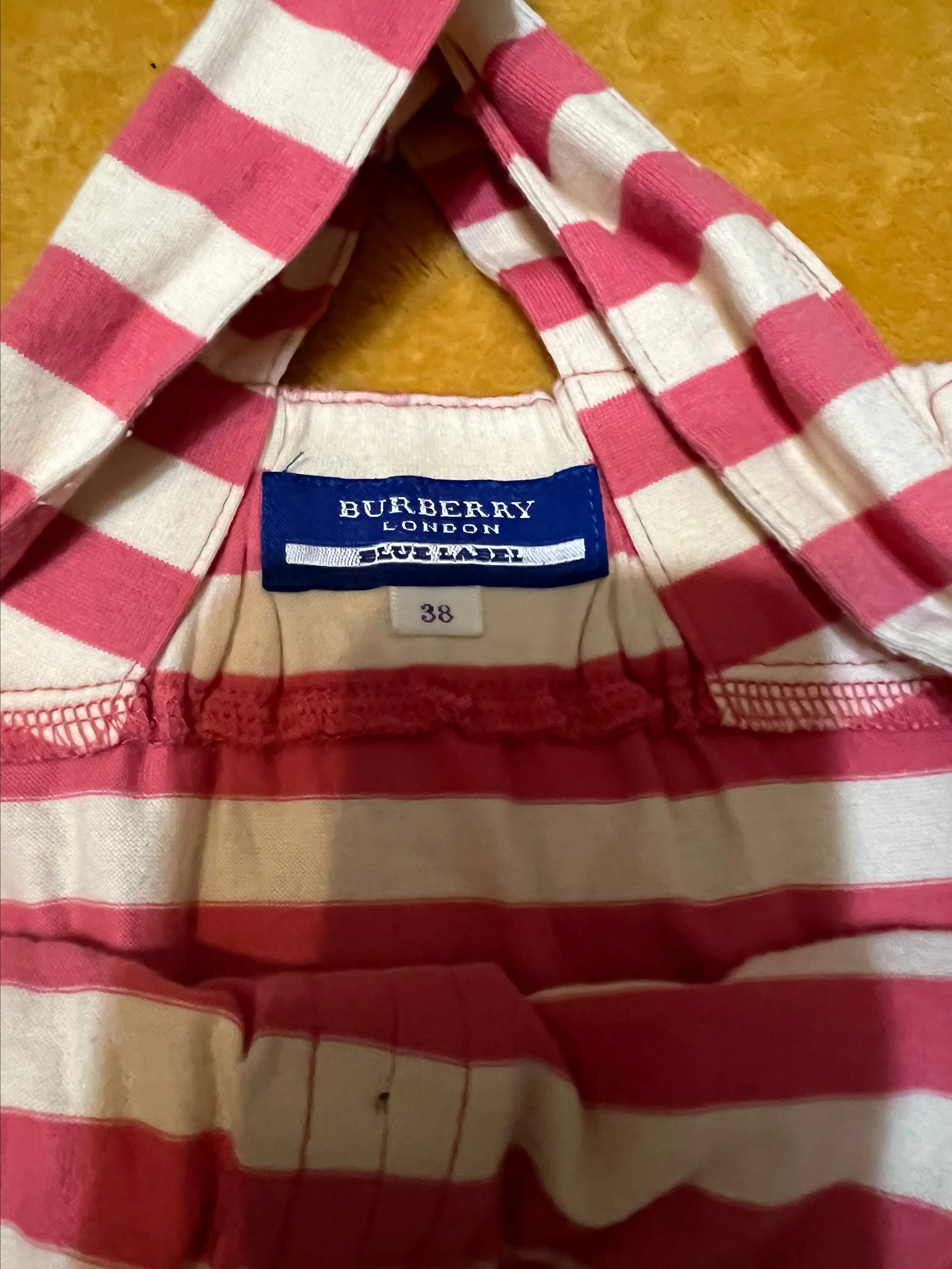 Listing Image Blurred Background