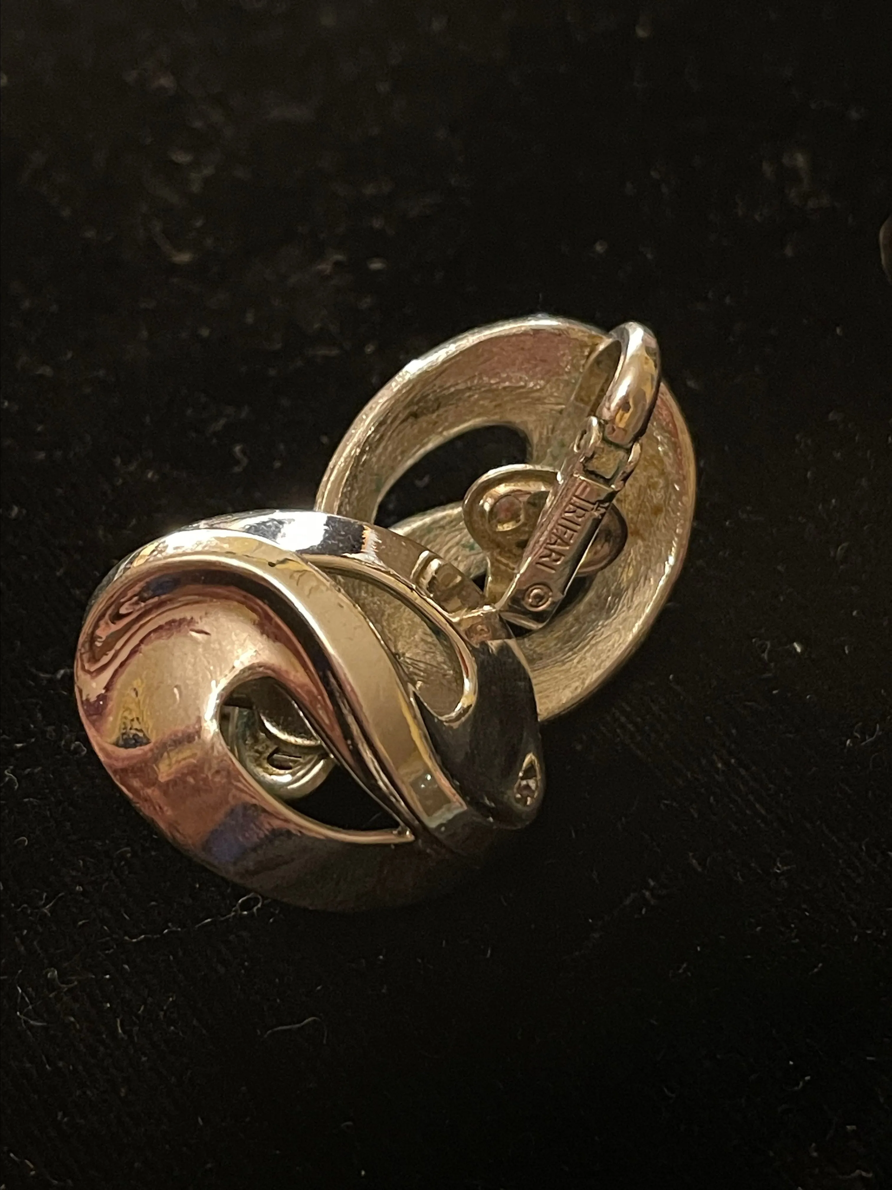 Product image for BIN RARE TRIFARI Modernist Clip Earrings
