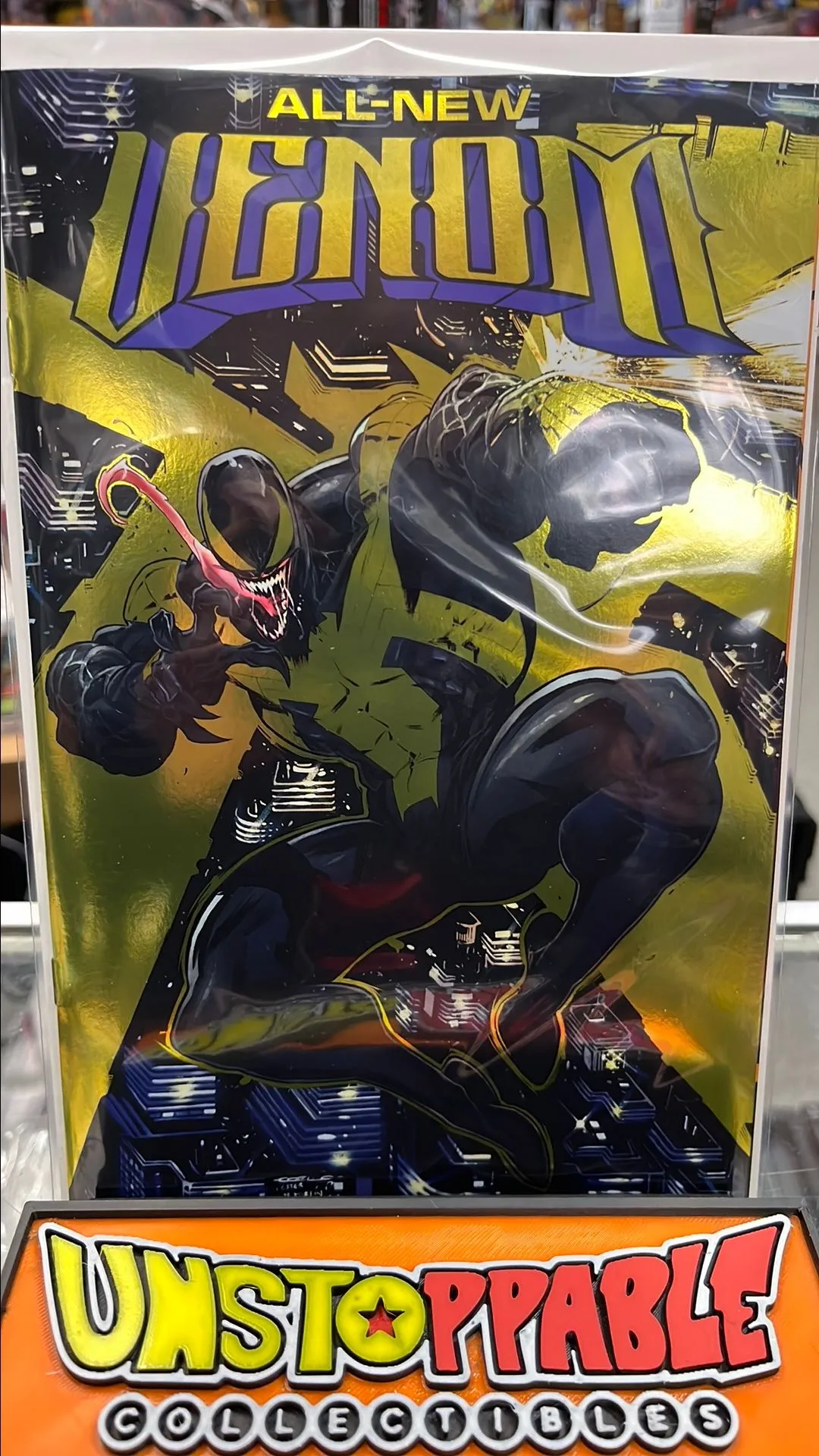 Product image for All New Venom #1 Iban Coello Gold Foil Variant