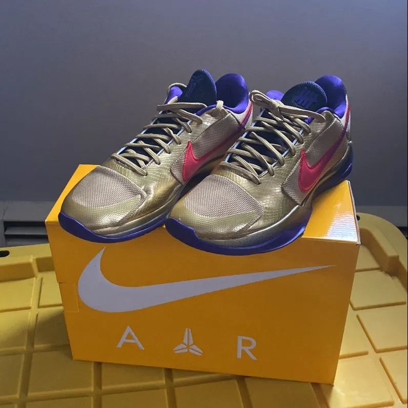 Product image for Kobe 5 Protro Undefeated