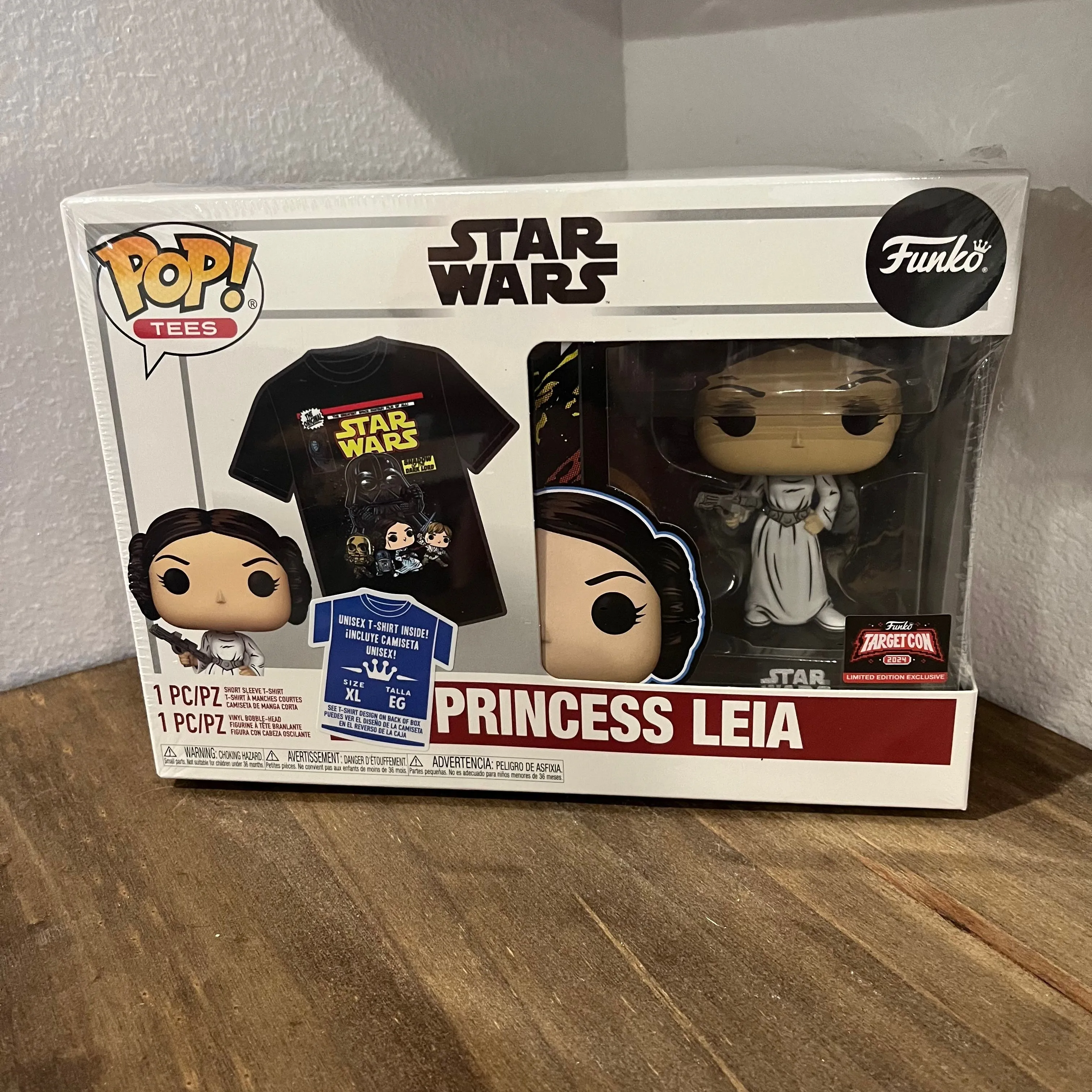 Product image for Funko POP TEES Star Wars Retro Princess Leia XL TargetCon Limited Exclusive NEW