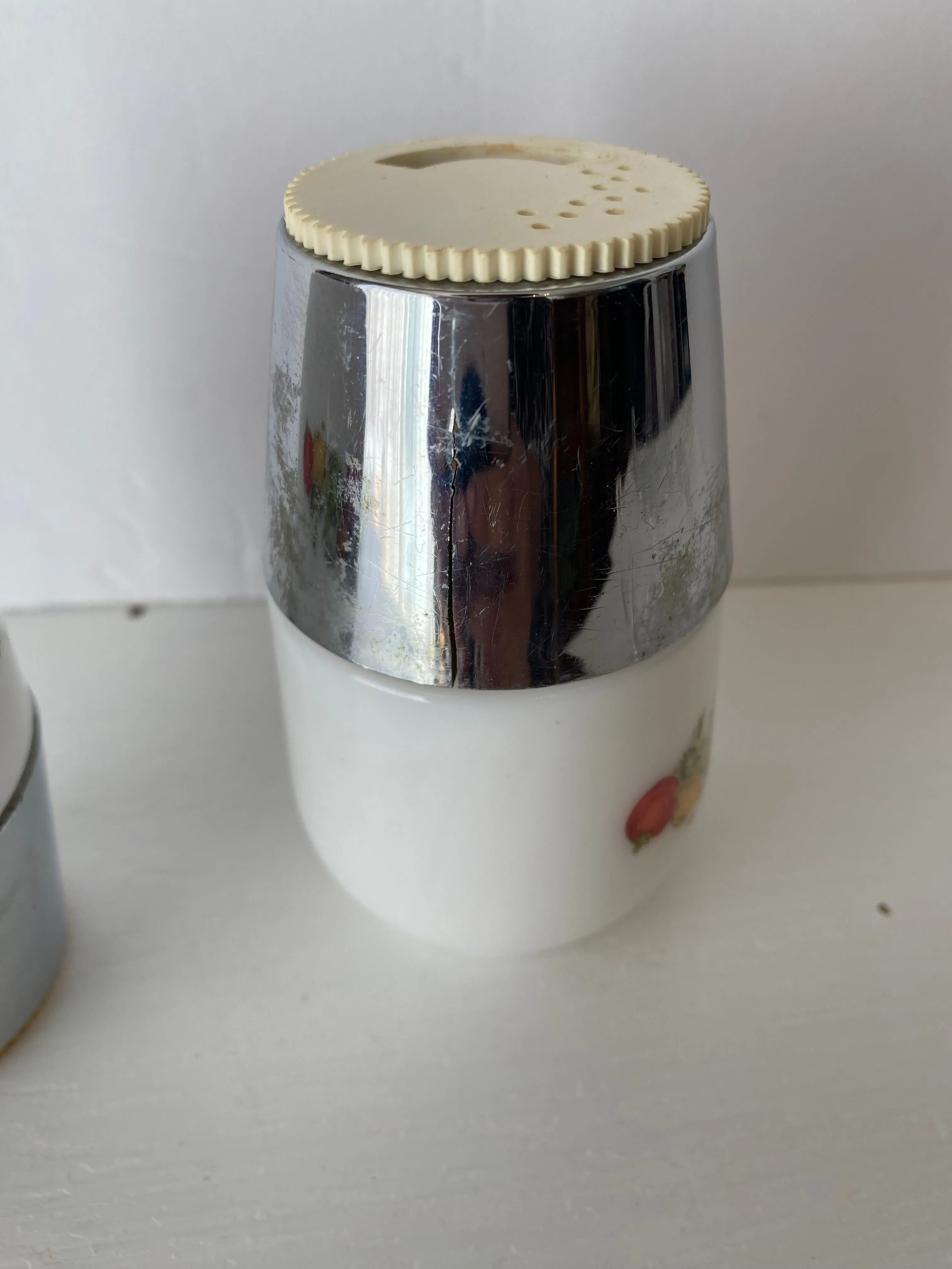 Listing Image Blurred Background