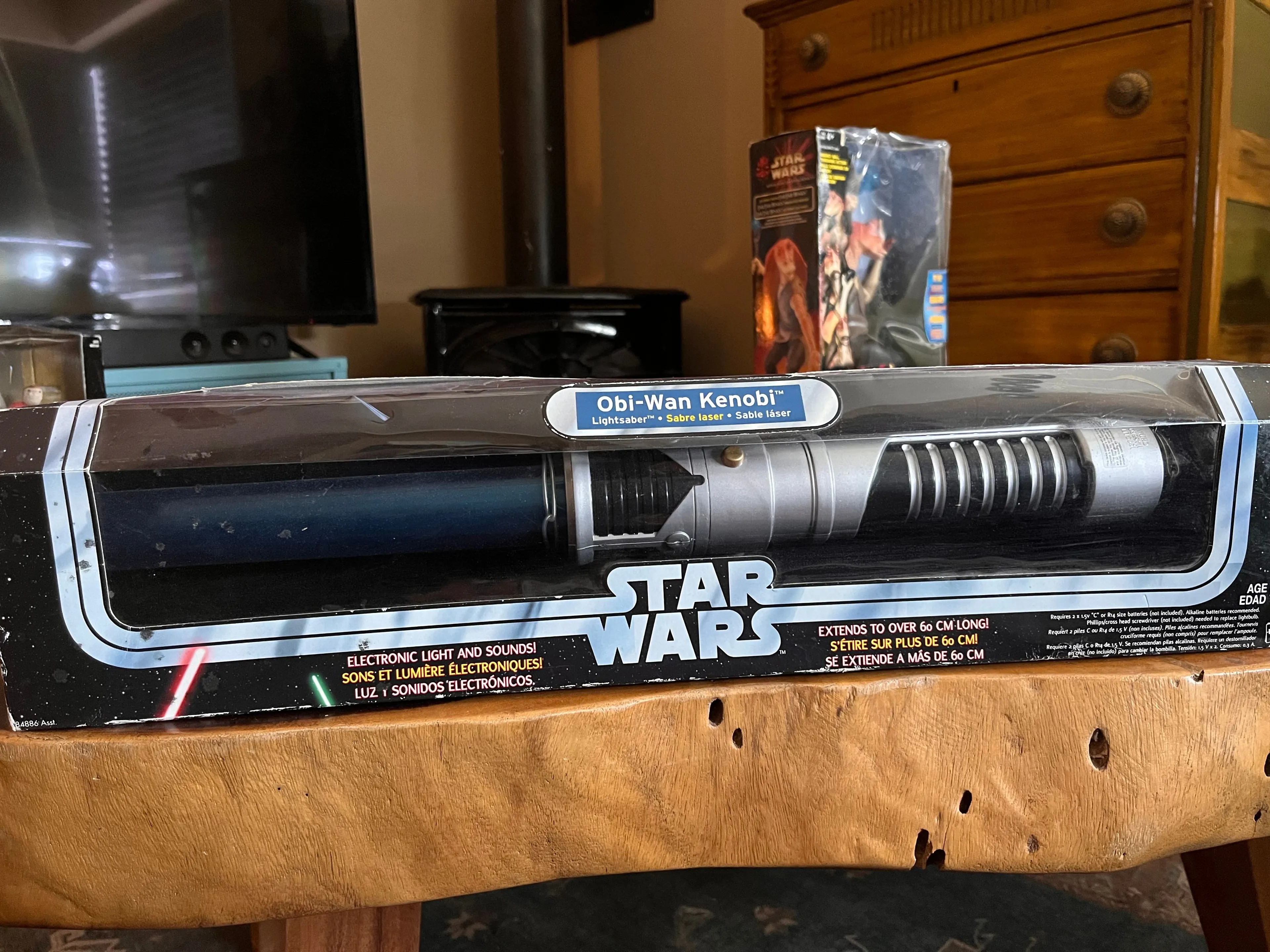 Product image for 2004 Hasbro Obi-Wan Kenobi Lightsaber BNIB