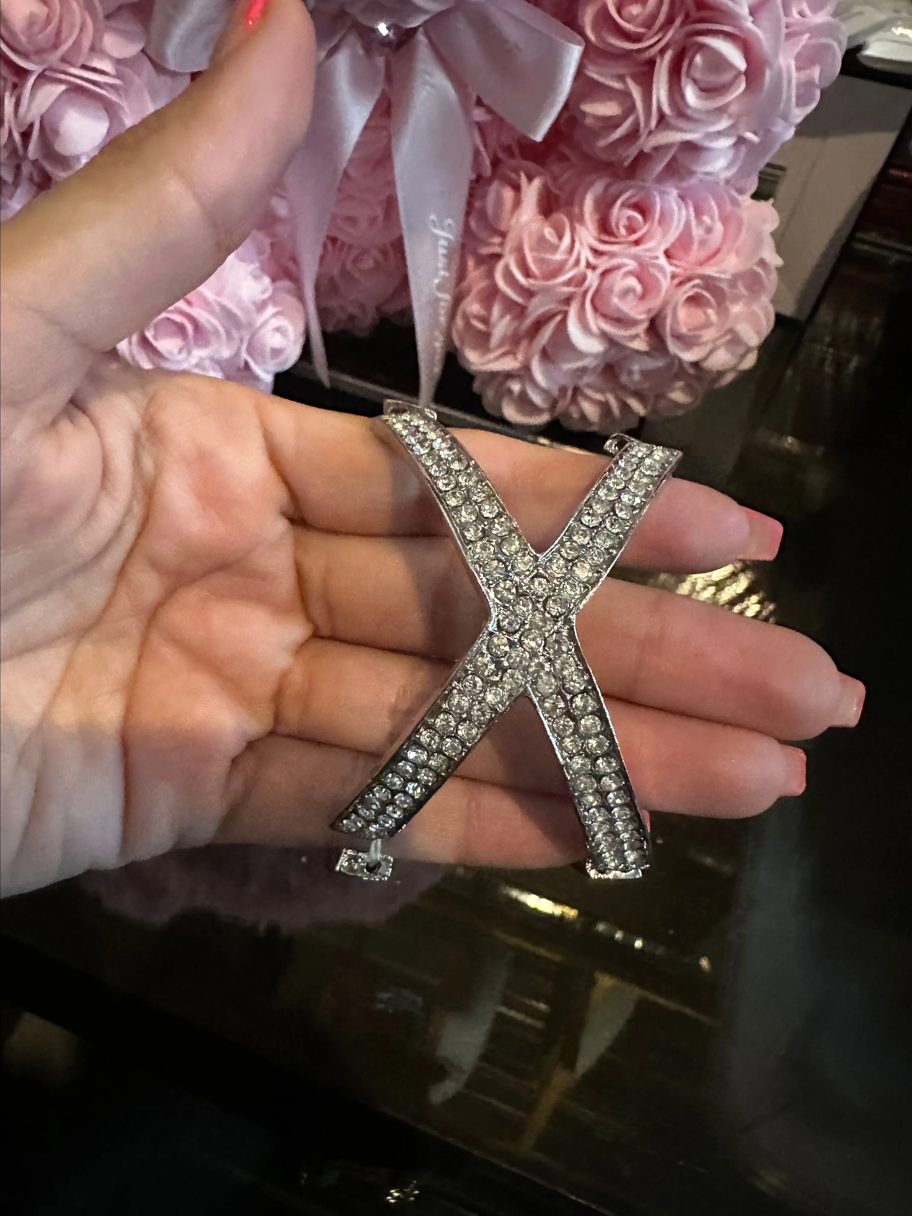 Listing Image Blurred Background