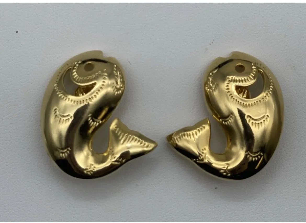 Product image for Signed Trifari Gold-Tone Fish Goldfish Clip On Earrings Vintage