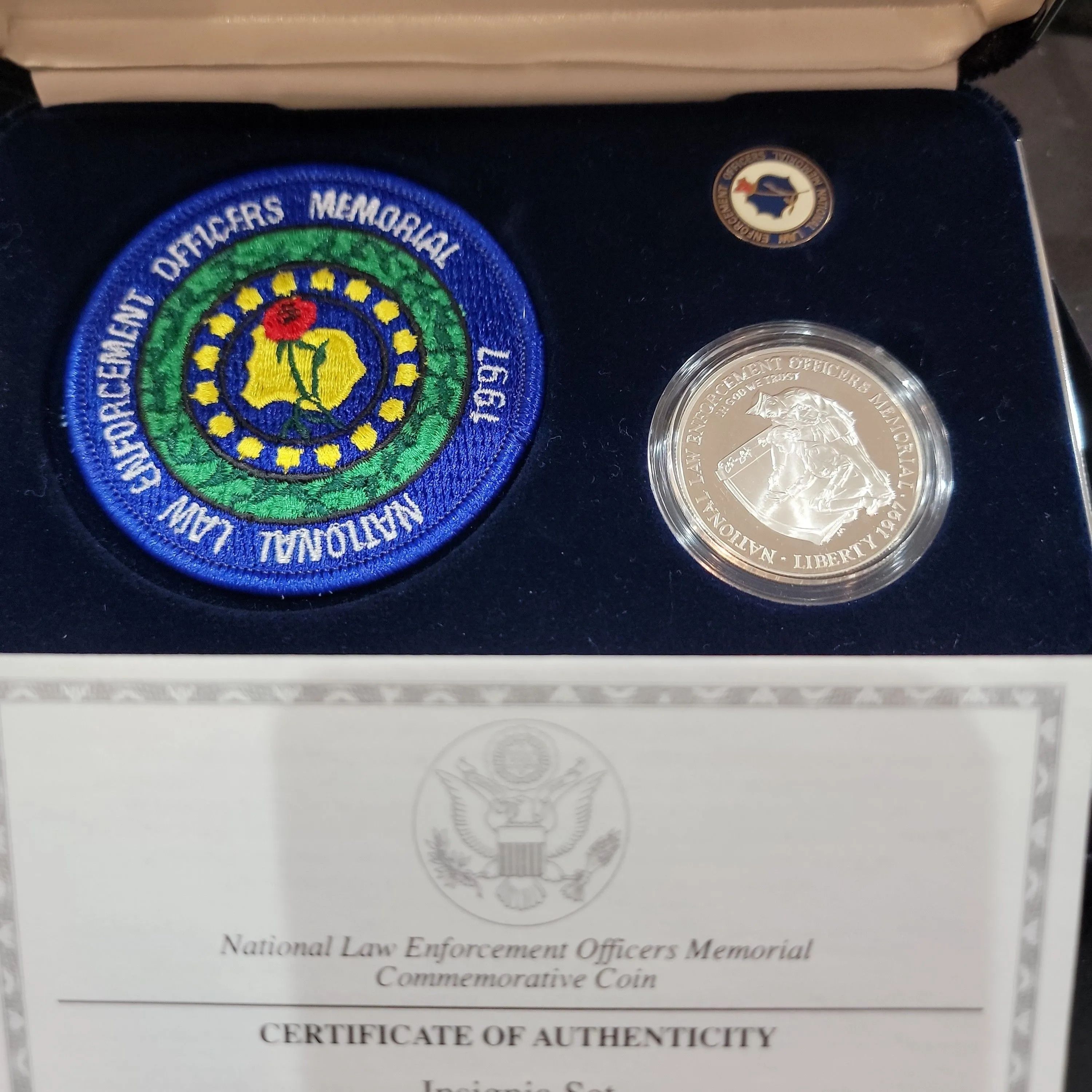 Product image for 1997 NATIONAL LAW ENFORCEMENT OFFICERS MEMORIAL COMMEMORATIVE SET