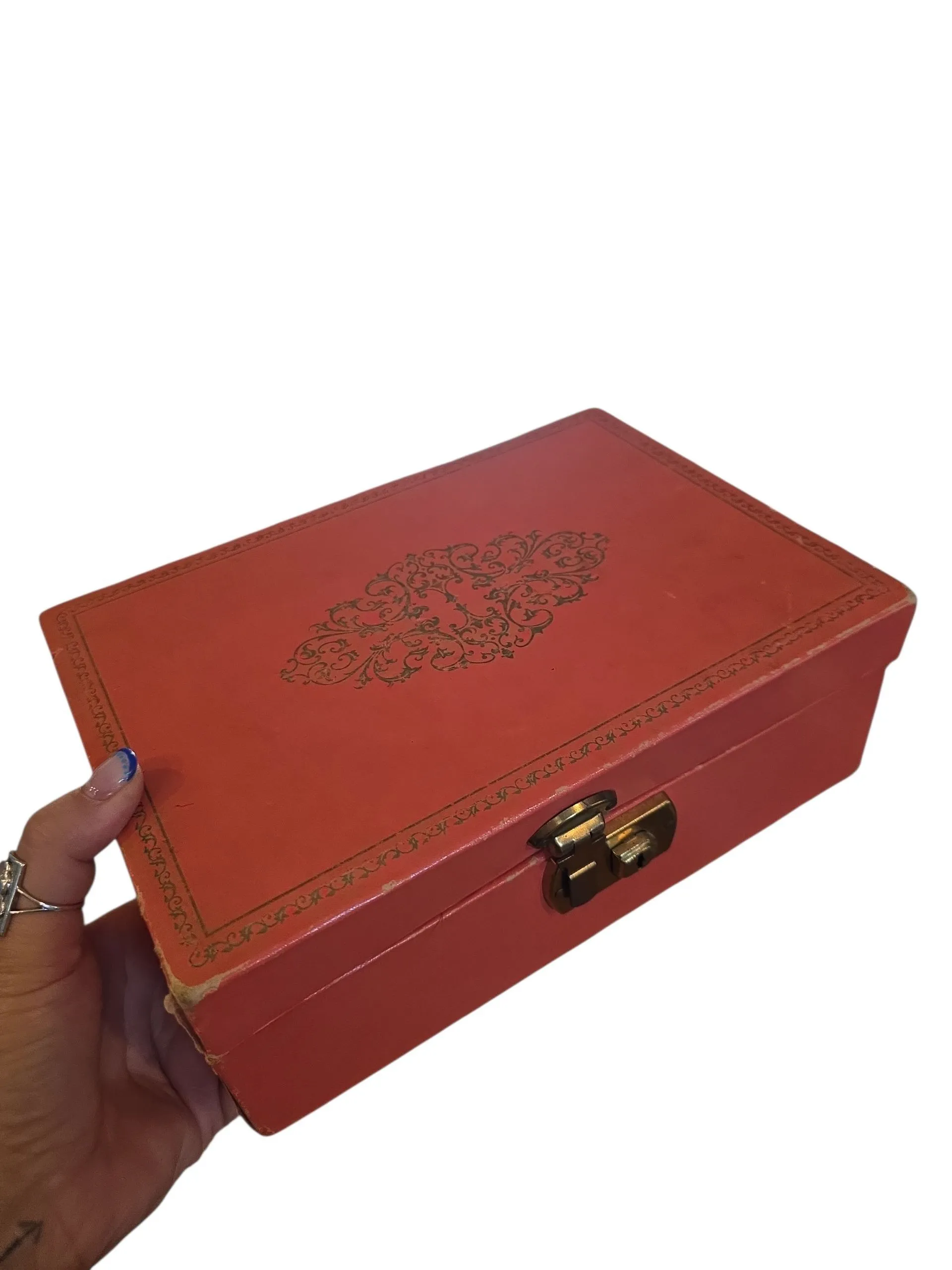 Product image for 017 - vintage pink jewelry box, musical
