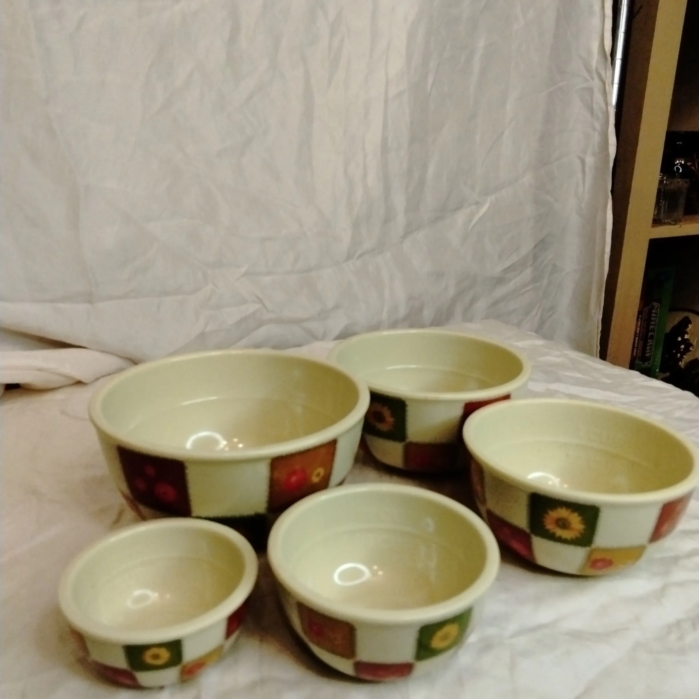 Listing Image Blurred Background