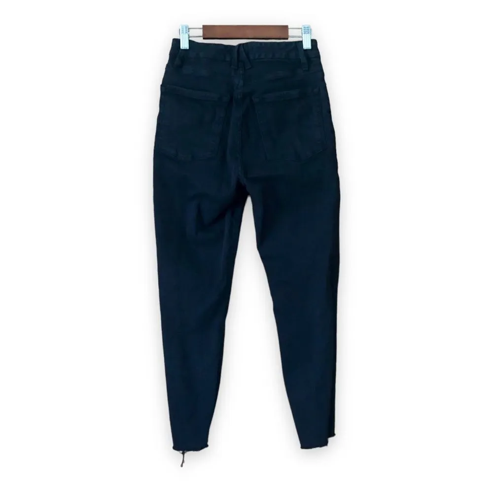 Listing Image Blurred Background