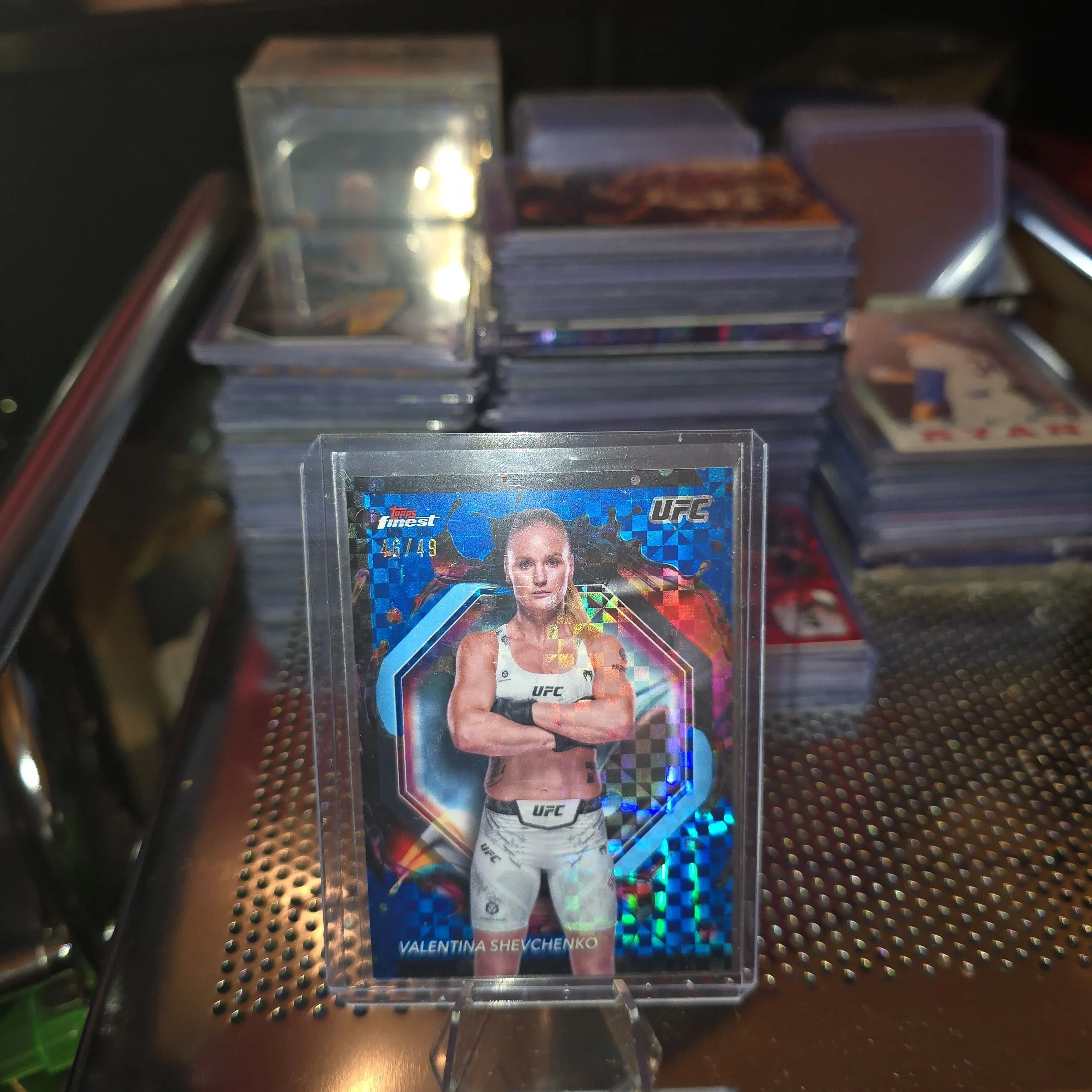 Product image for Valentina Shevchenko [Blue Checkerboard Refractor] #289 2024 Topps Finest UFC /49