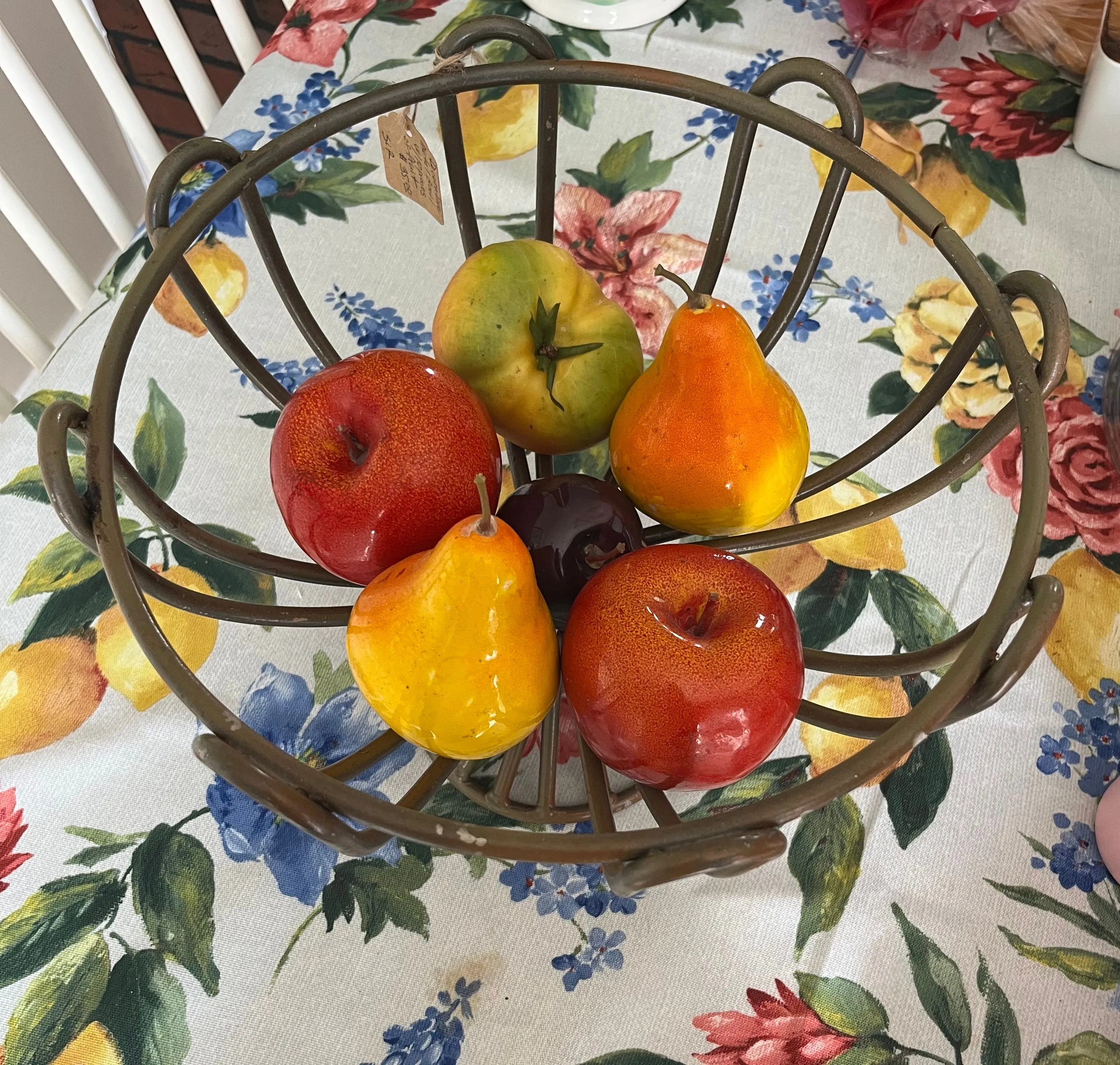Product image for Antique brass bowl with 5 pieces of glass fruit