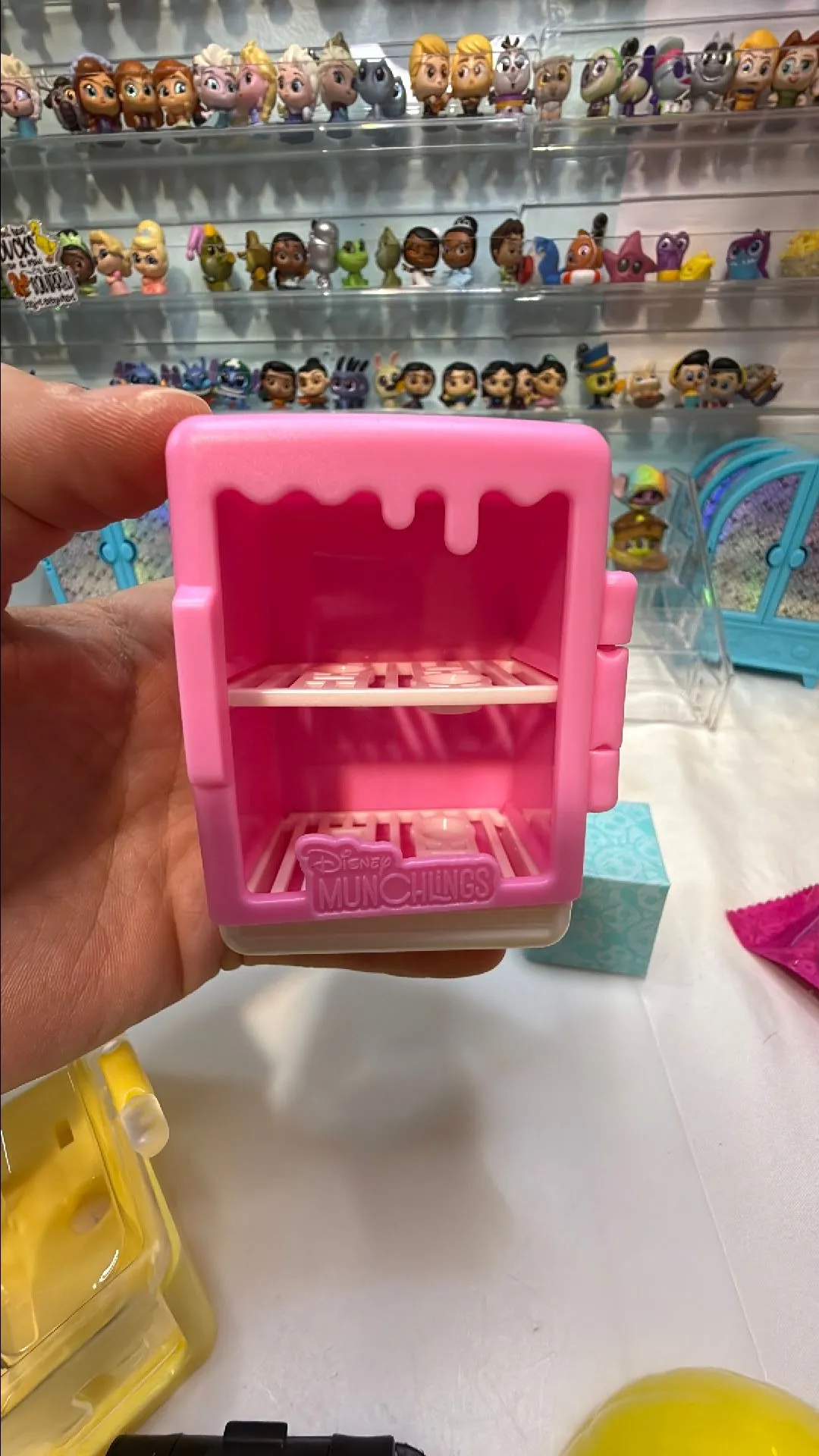Product image for Disney munchling fridge