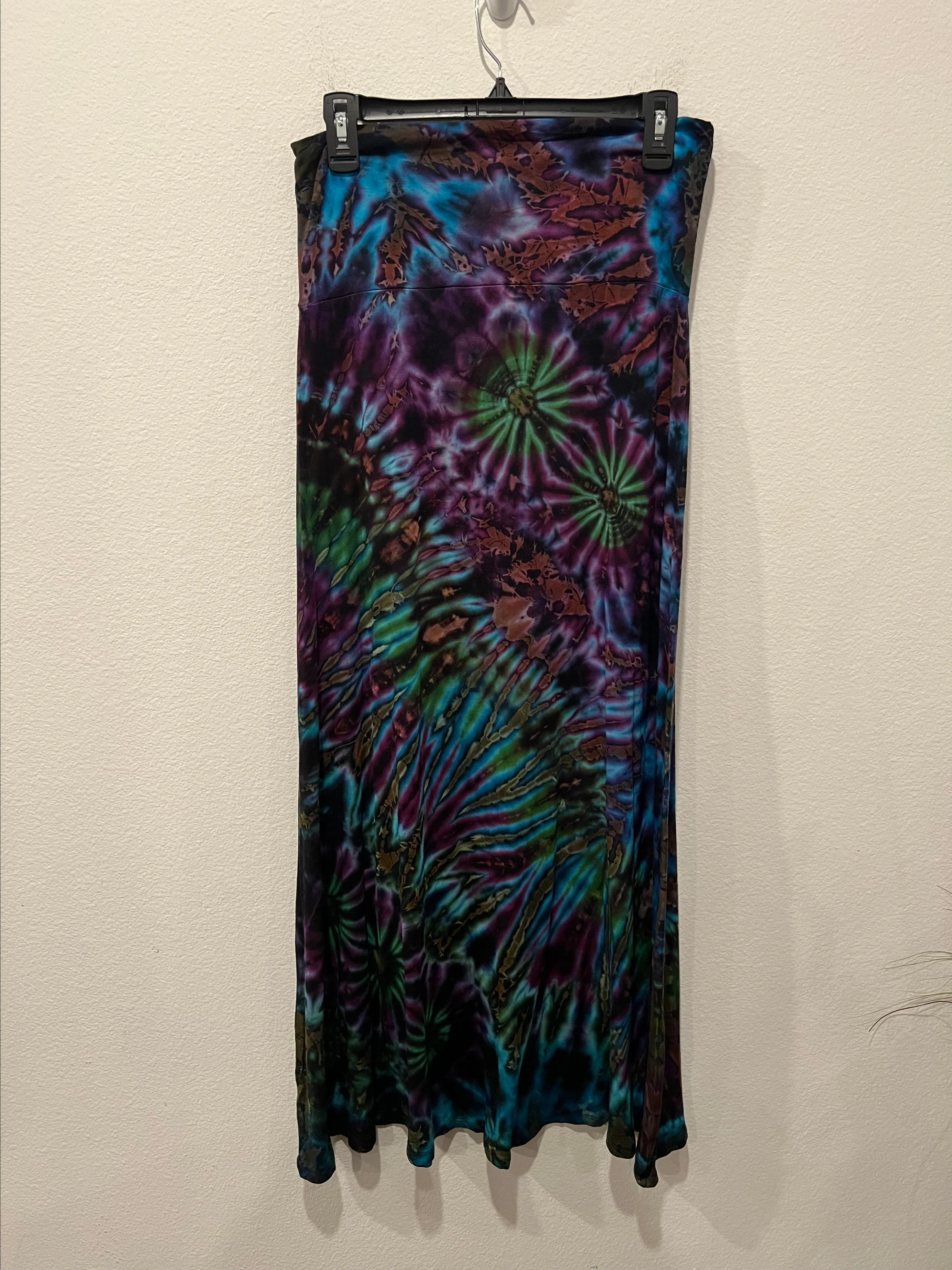 Product image for Colorful Tie-Dye Maxi Skirt by Kathmandu One Size Fits S-XL