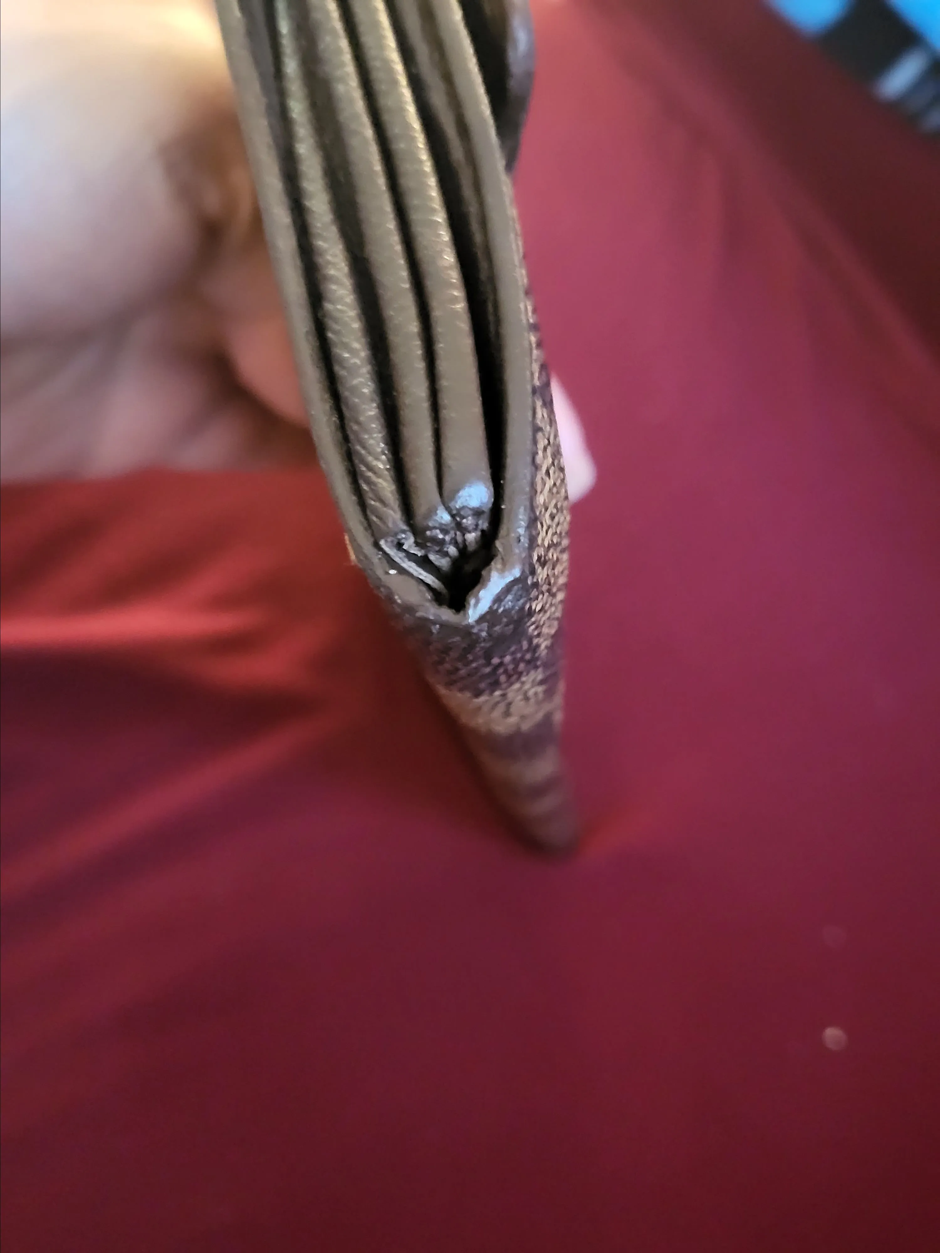 Listing Image Blurred Background