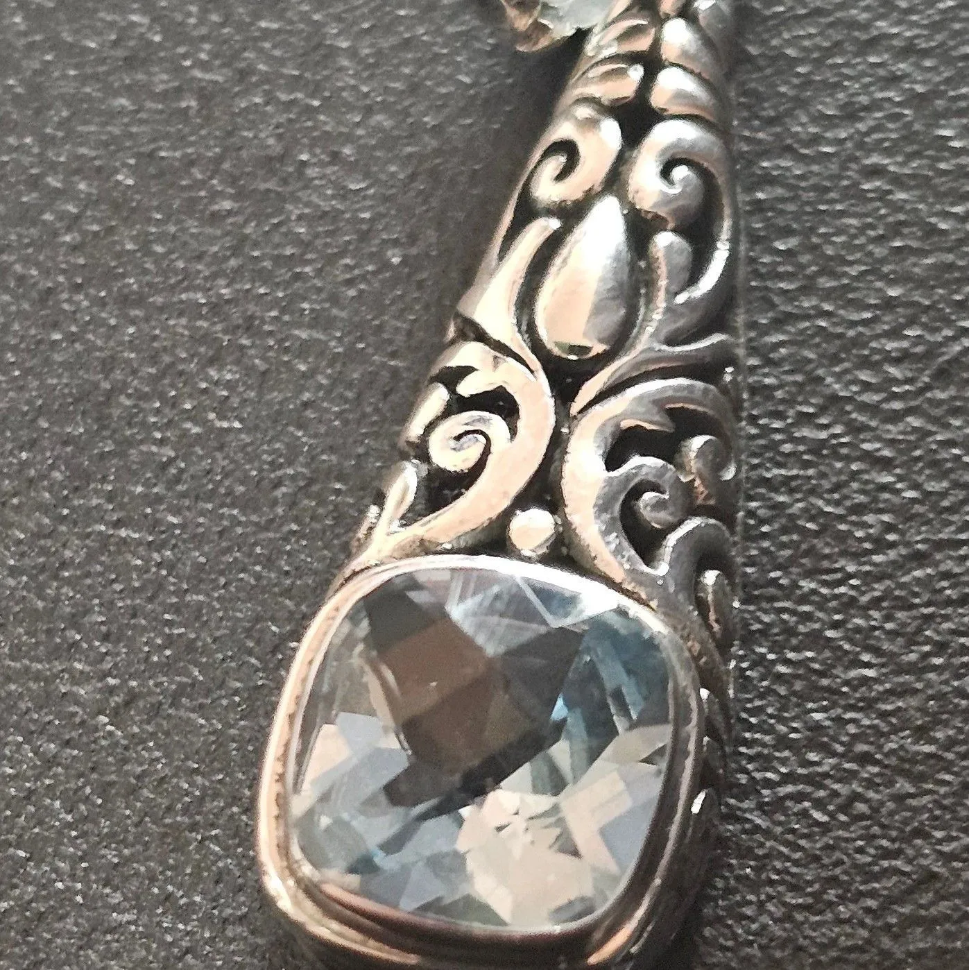 Product image for beautiful 925 silver Swarovski pendant