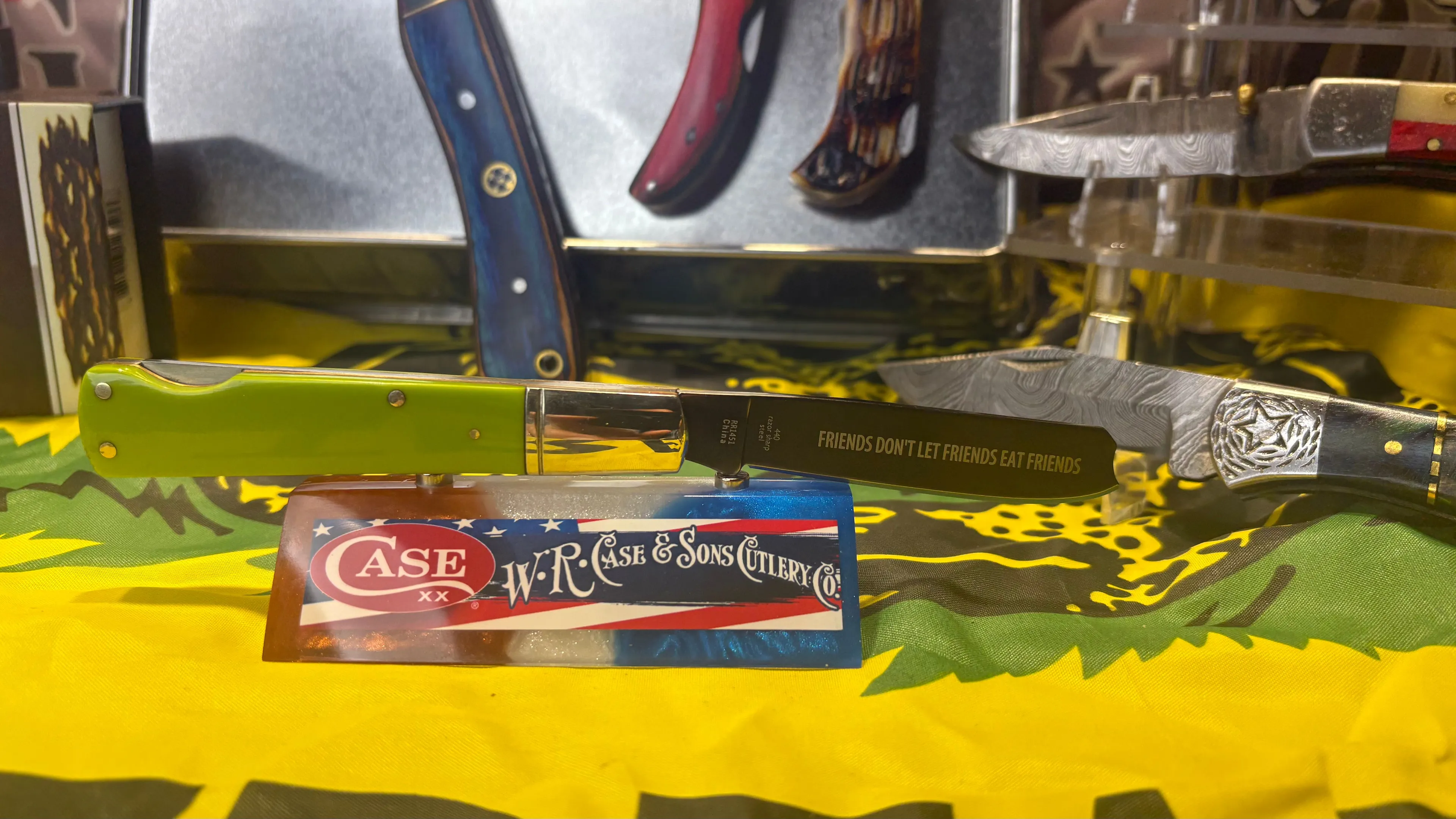 Product image for Rough Rider Zombie Nick one arm razor 440a SS