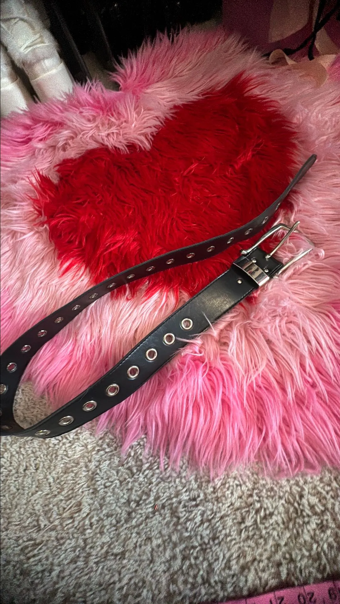 Product image for Black grommet belt