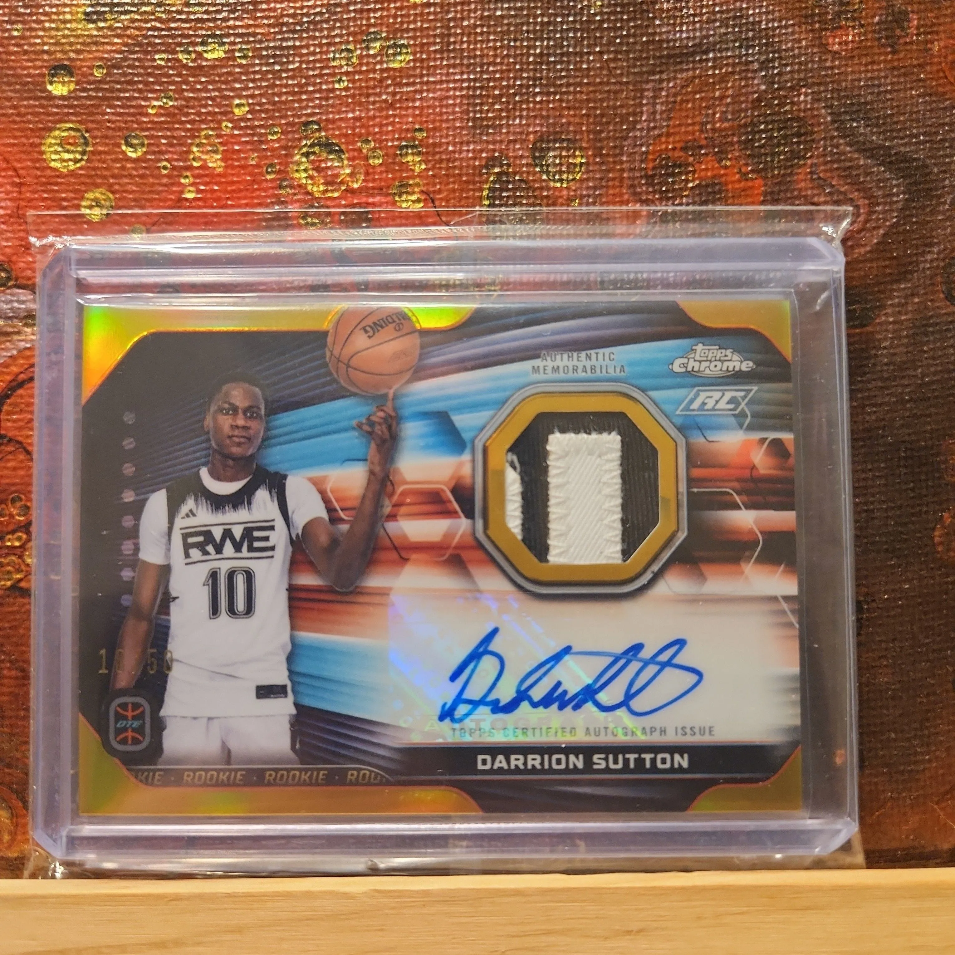 Product image for 2023-24 Topps Chrome OTE  Darrion Sutton RC Jersey Auto