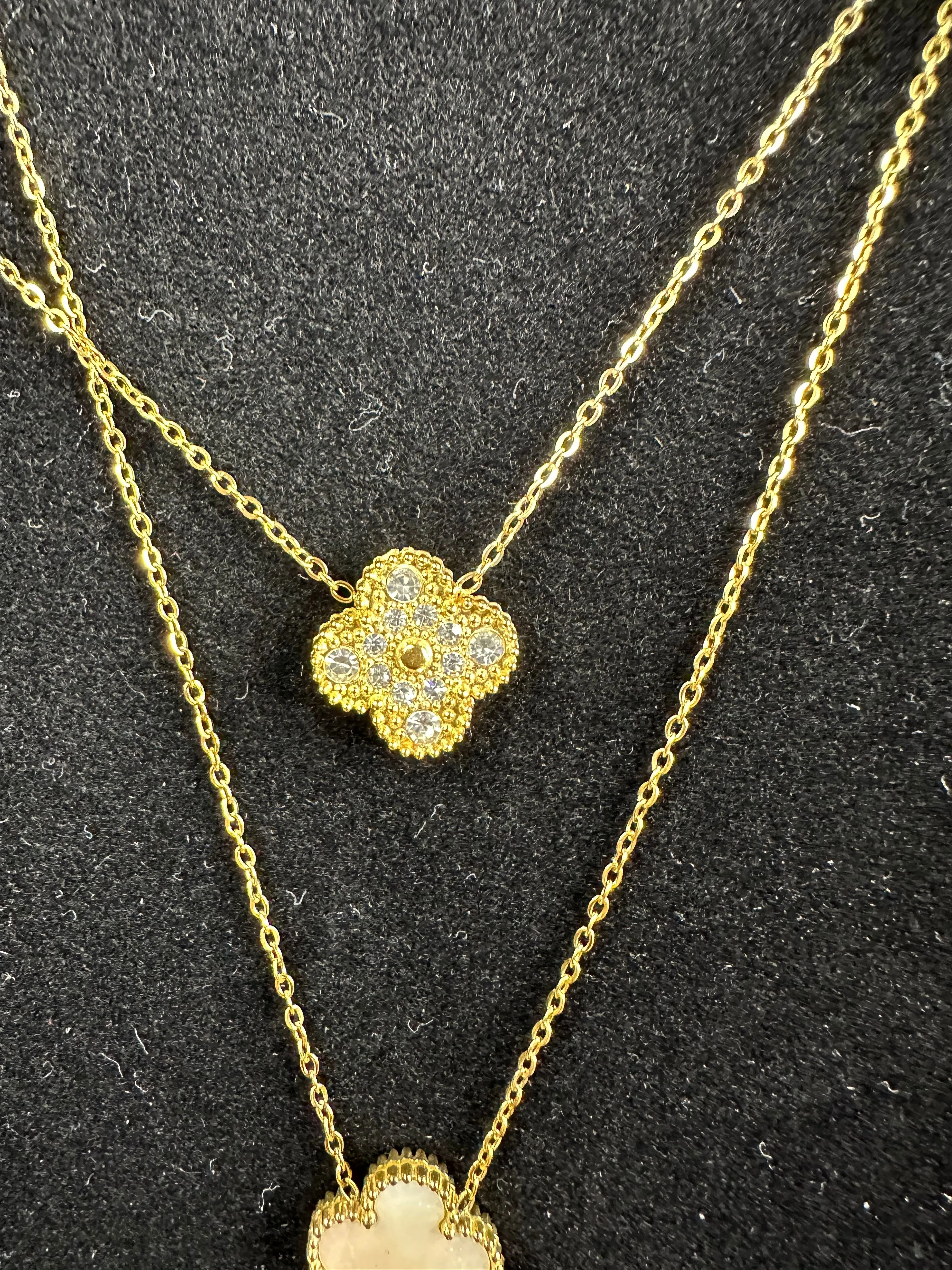 Product image for Clover black necklace