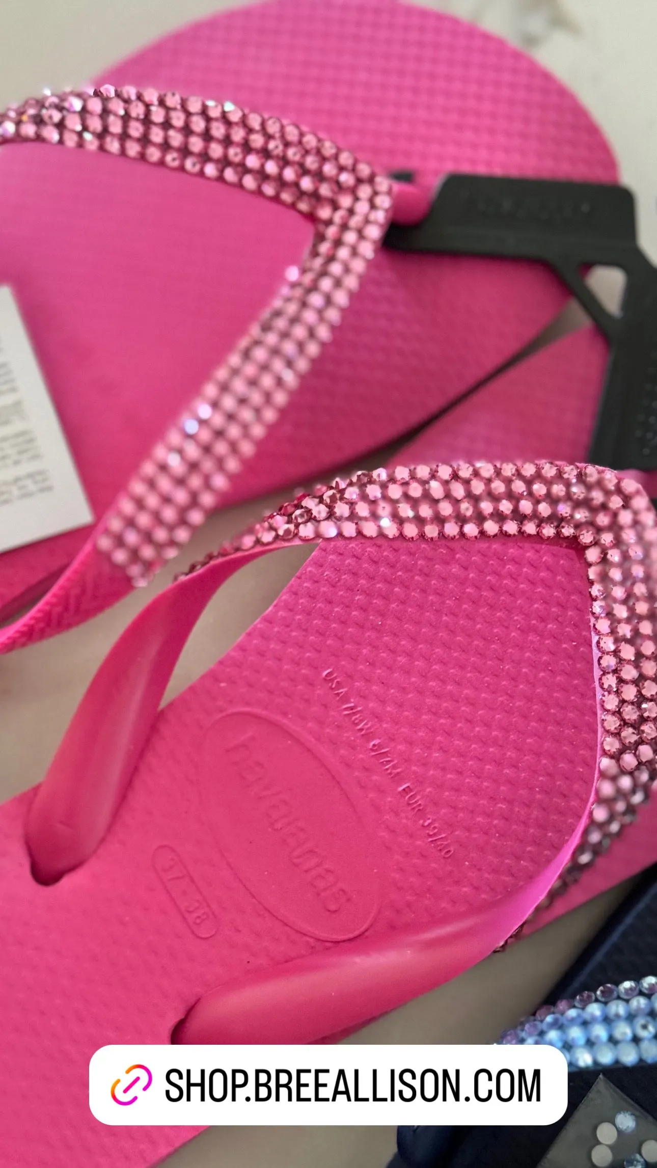Product image for Top Pink Havaianas | Rose Swarovski Crystals (Size: 7/8)