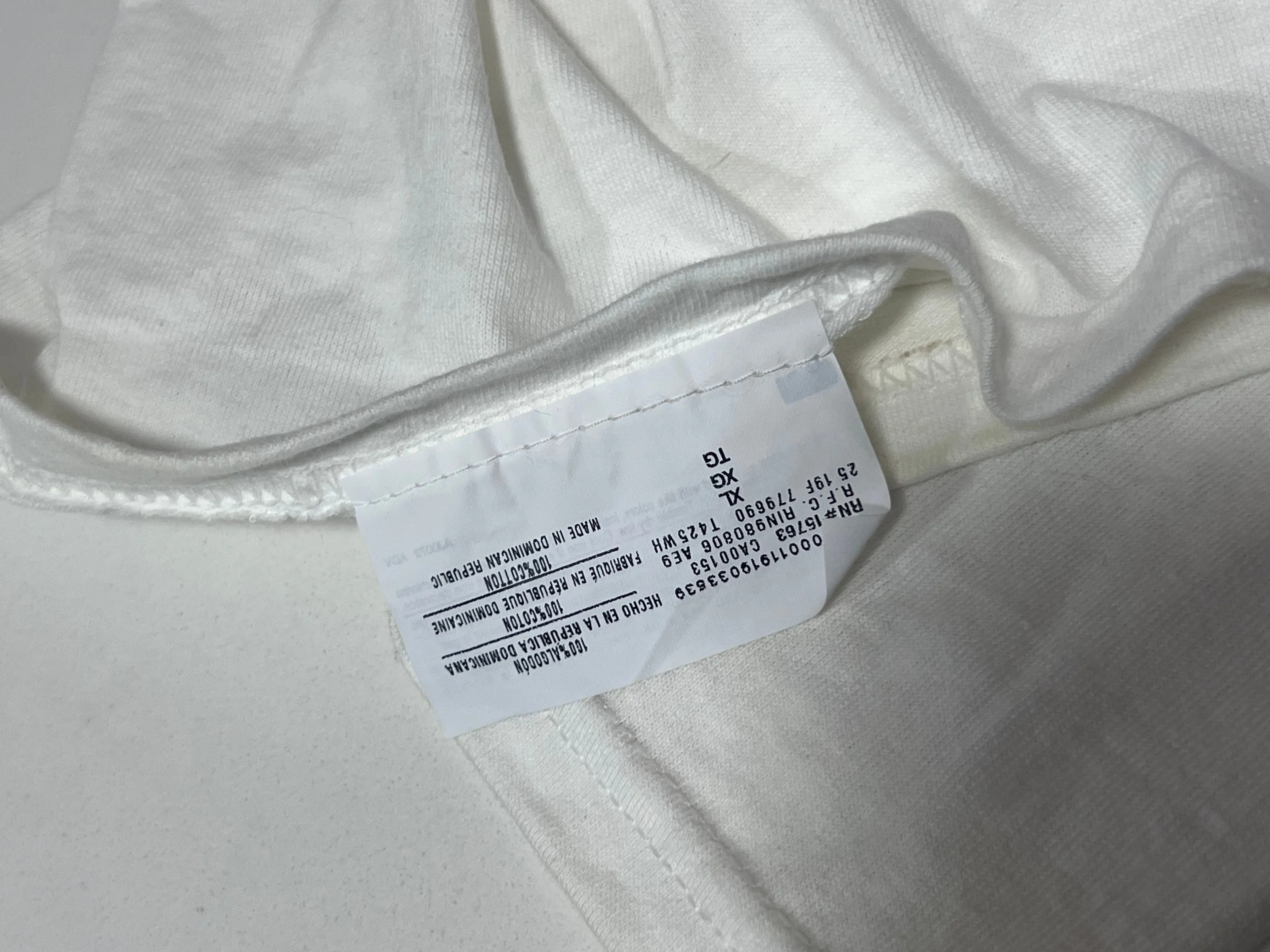 Listing Image Blurred Background