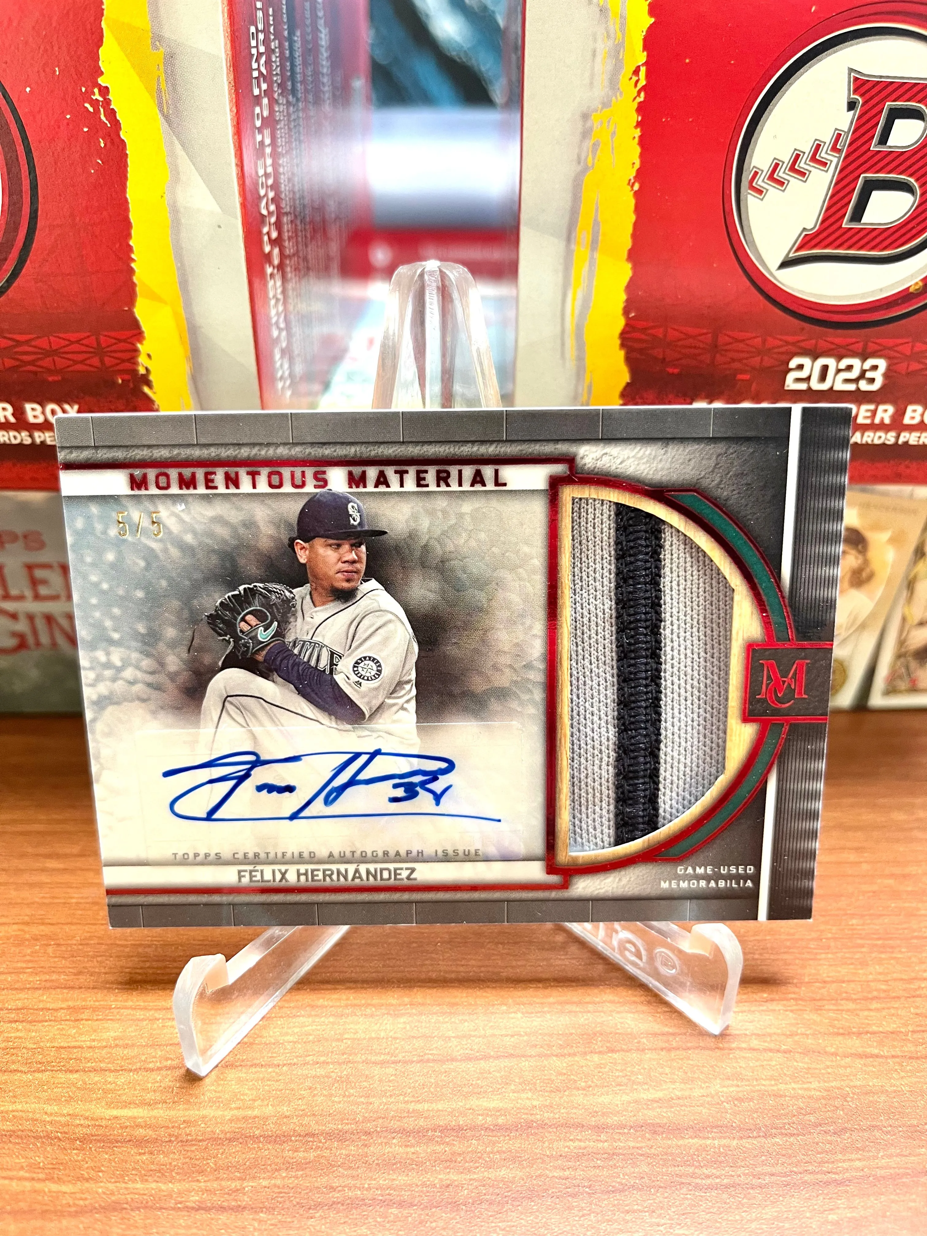 Product image for Felix Hernandez Jersey patch auto /5