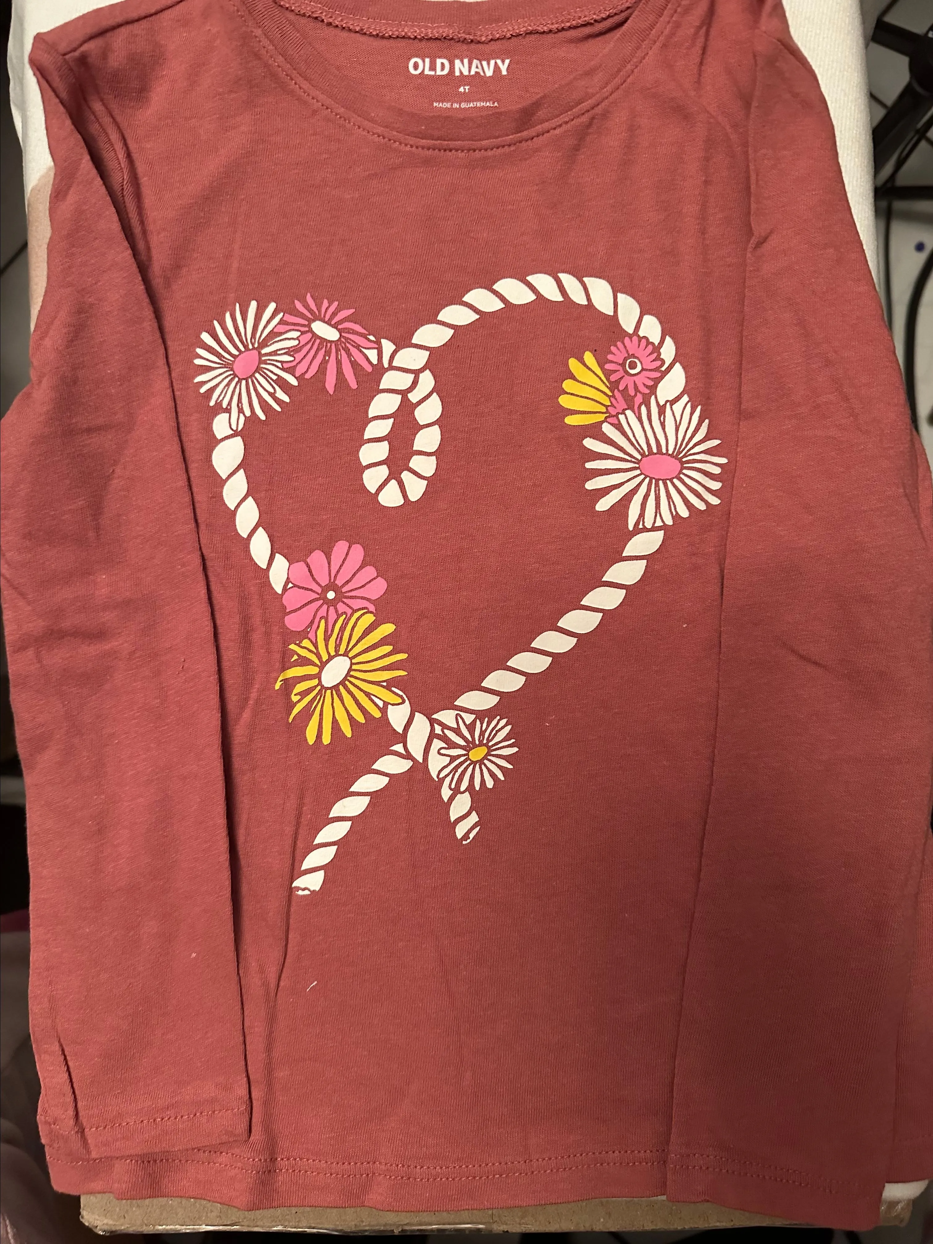 Product image for Old Navy size 4T