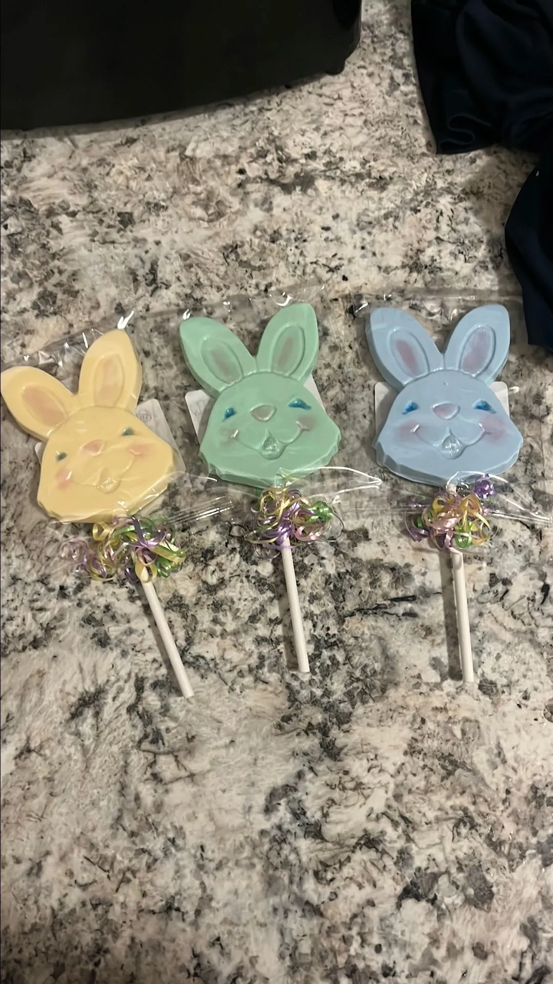 Product image for 3 white chocolate Bunny on a stick