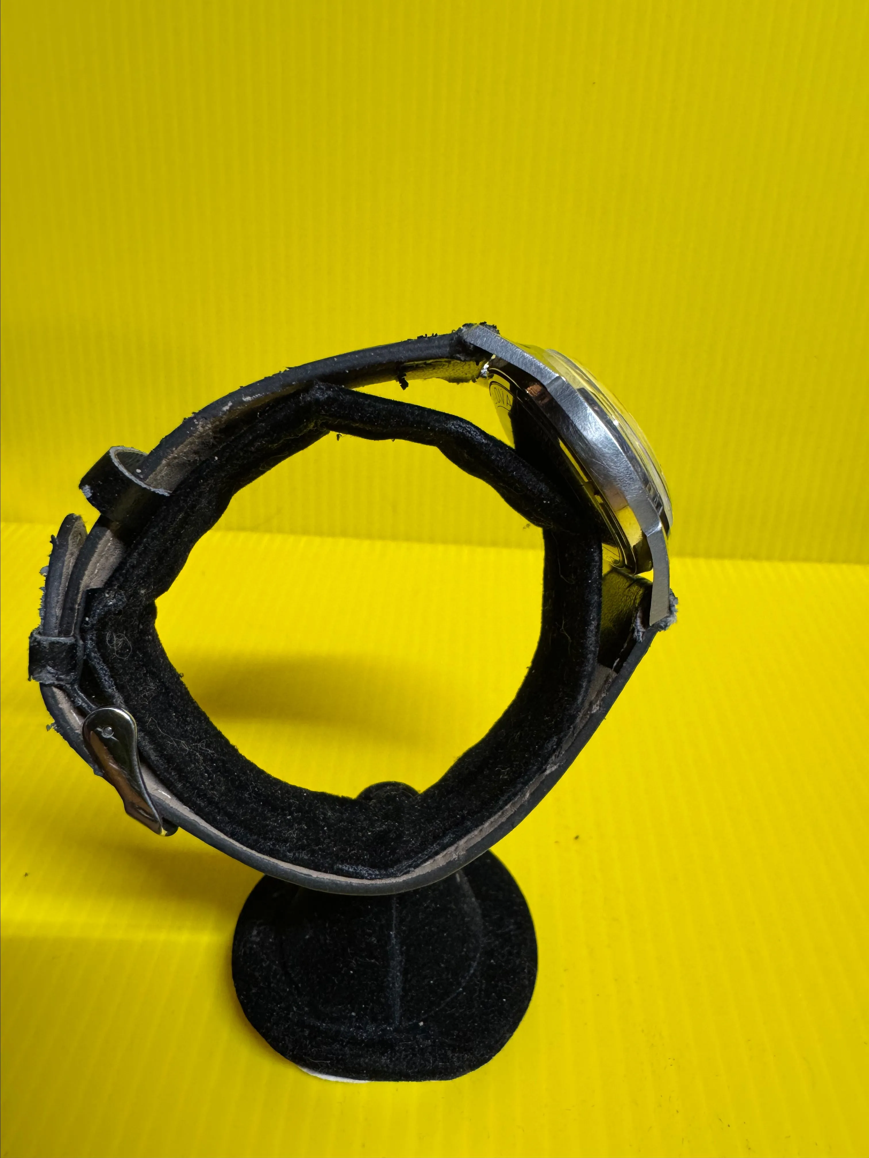 Listing Image Blurred Background