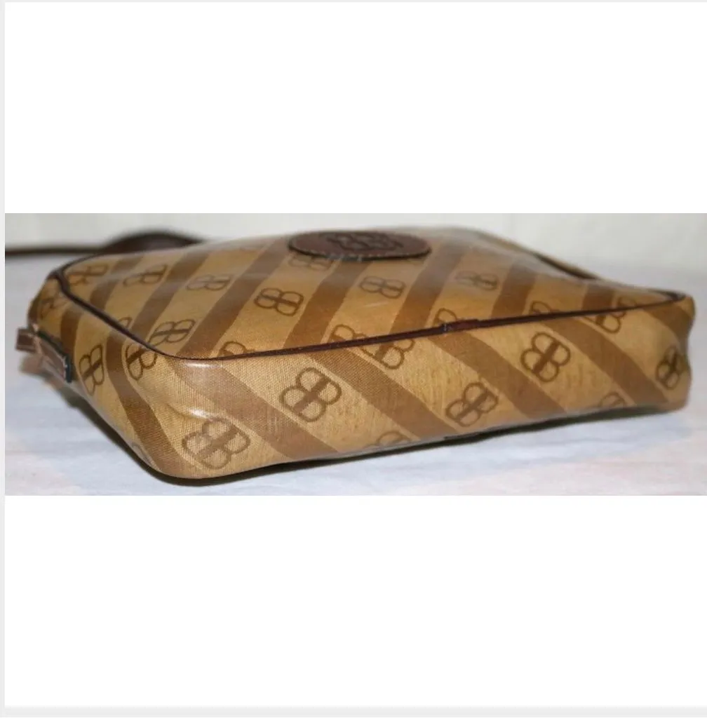 Listing Image Blurred Background