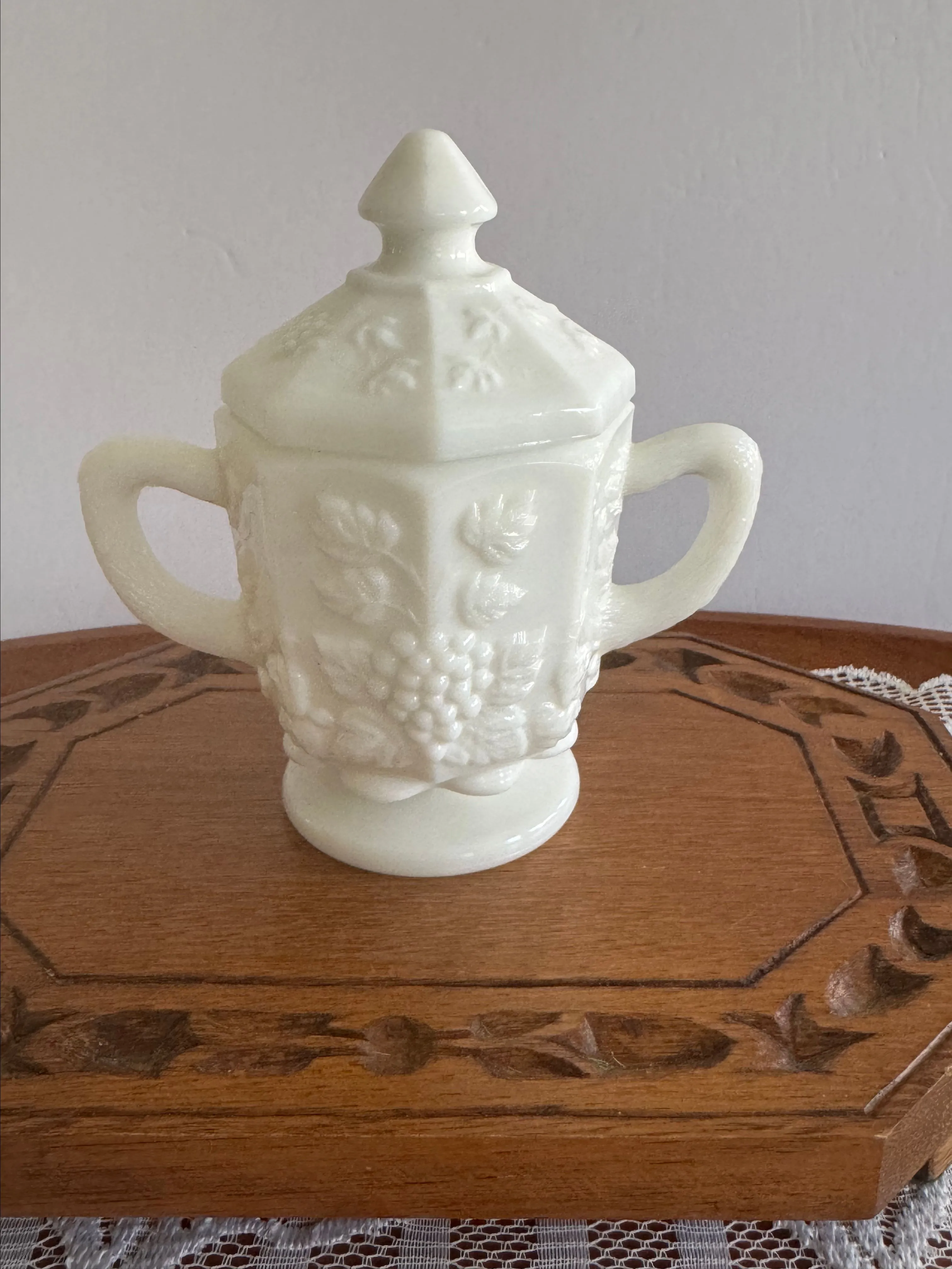 Product image for Westmoreland Milk Glass Paneled Grape Sugar