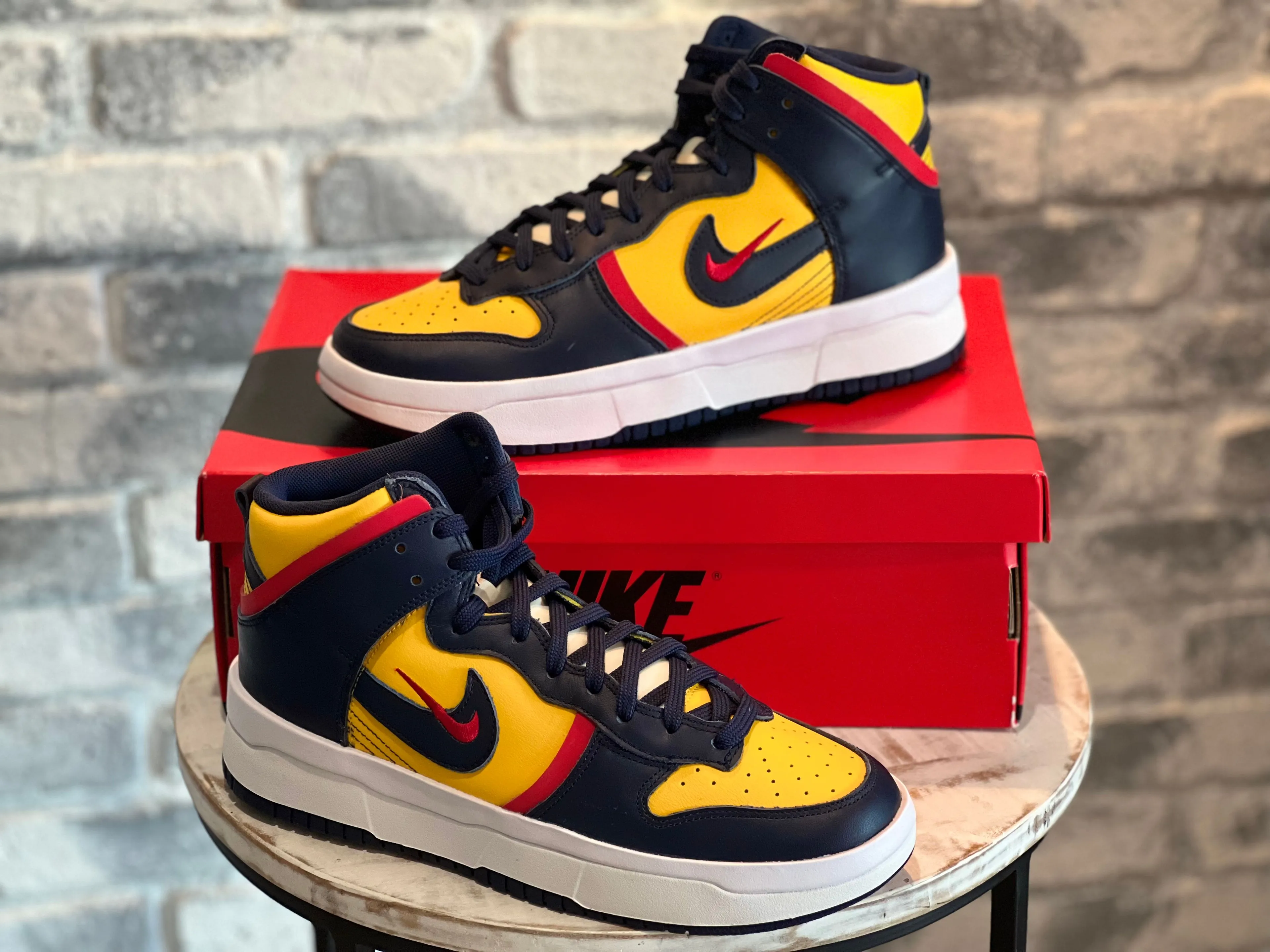 Product image for Nike Dunk High Michigan size 10.5 new