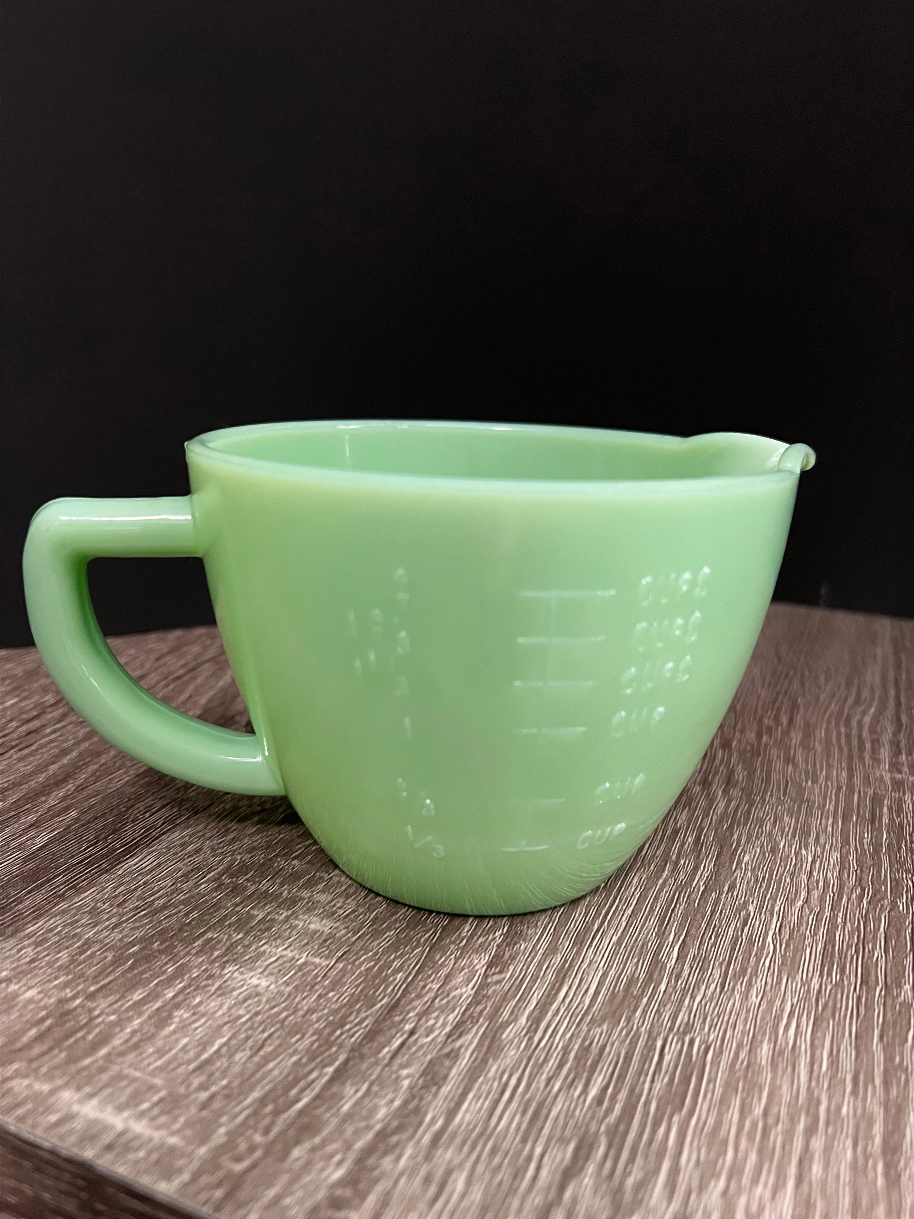 Product image for Jeannette Jadeite  Green Measuring Cup