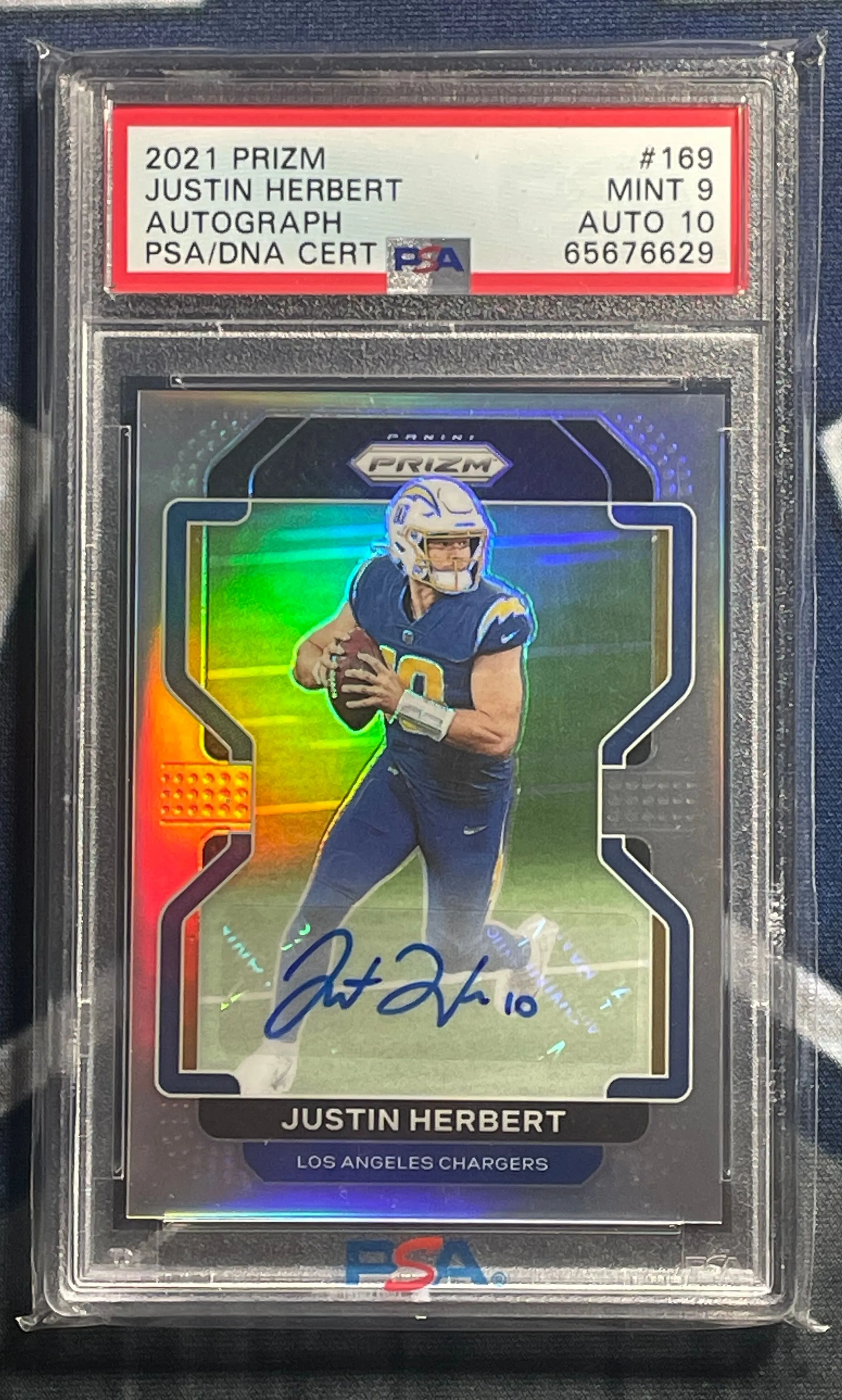 Product image for 2021 Panini Prizm Justin Herbert 169 Autograph PSA MINT 9