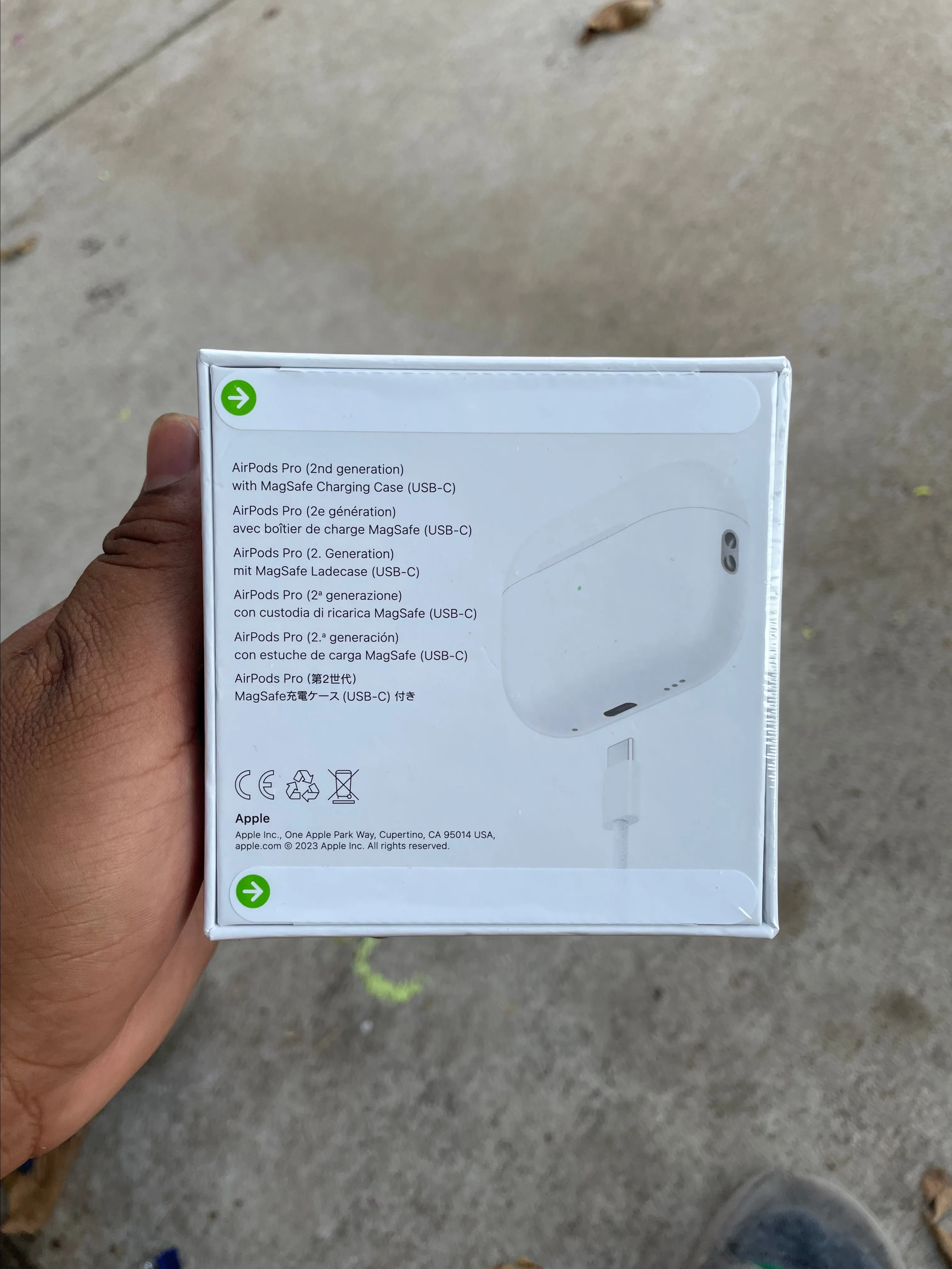 Listing Image Blurred Background