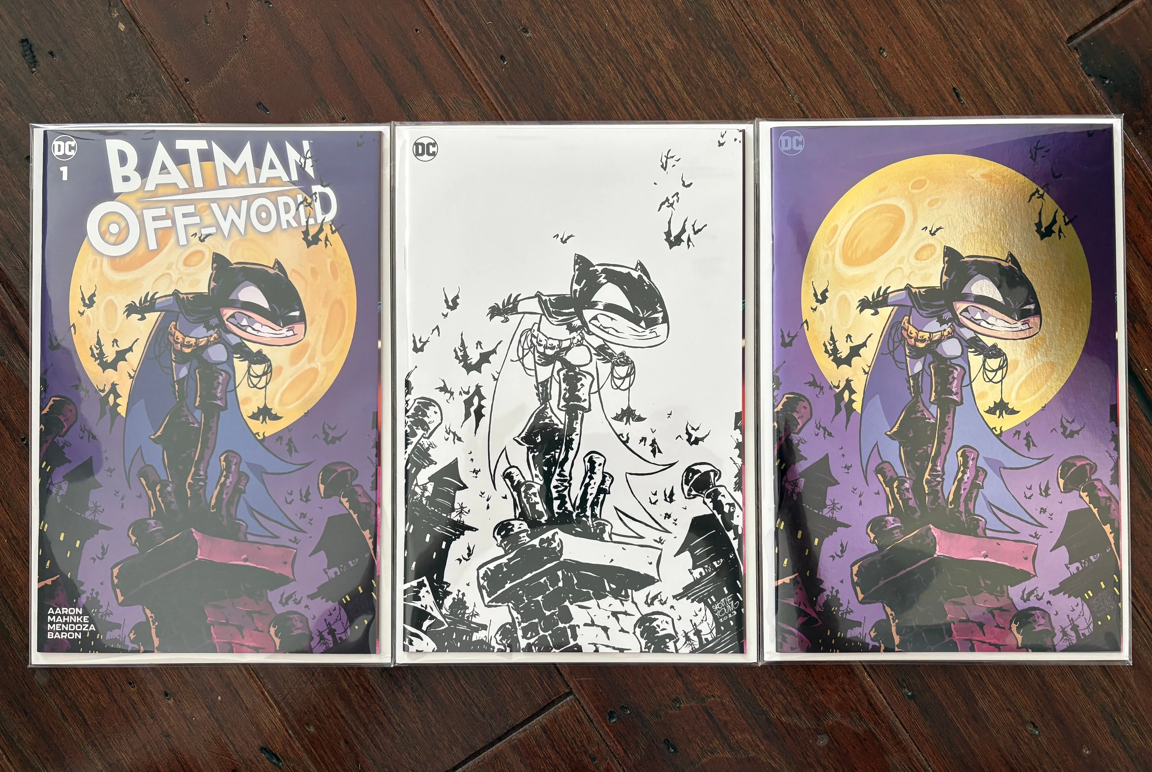 Product image for Batman Off-World #1 SKOTTIE YOUNG set trade, virgin foil, sketch NM+