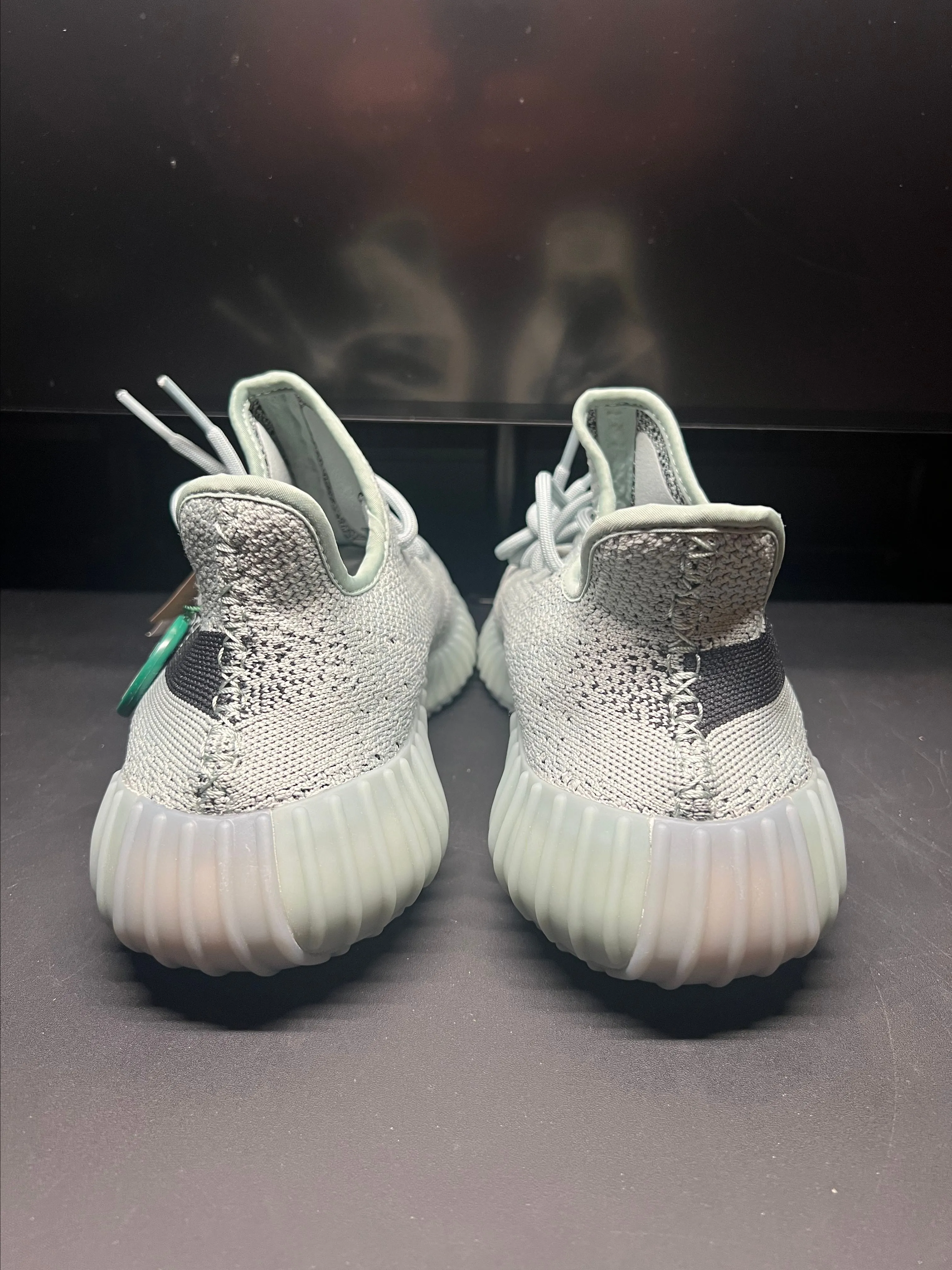 Non Reflective V2 Cloud Yeezy Boost 350 Release Date White 2019