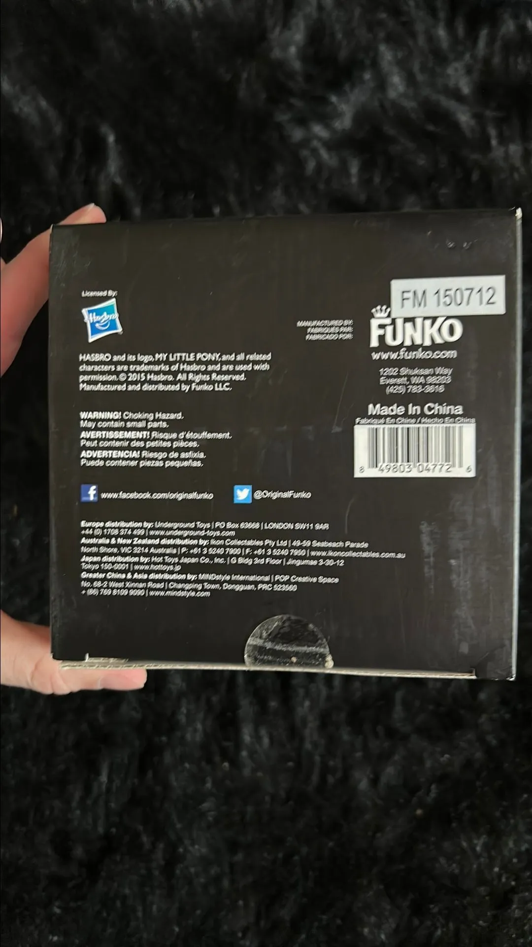 Listing Image Blurred Background