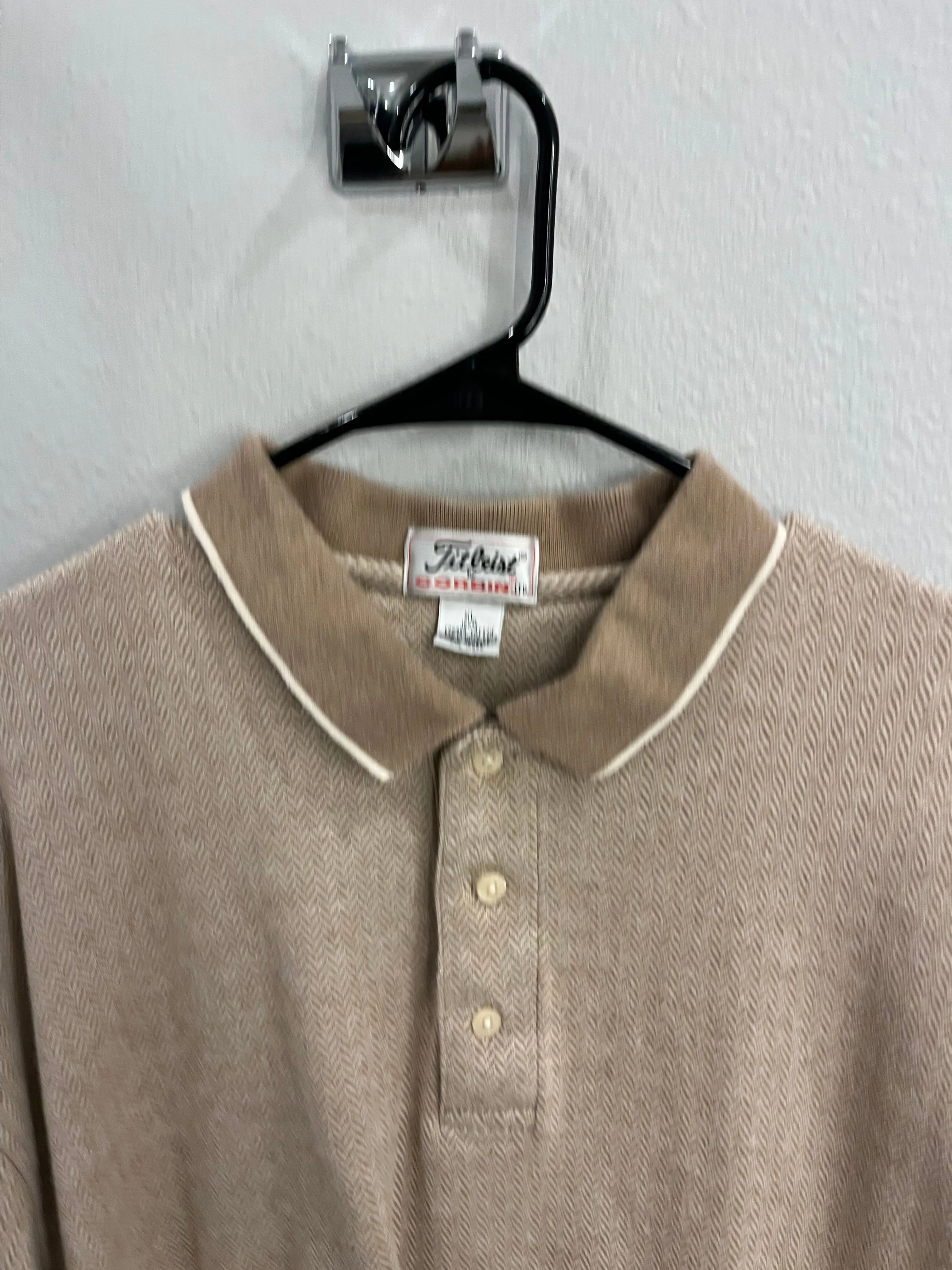Listing Image Blurred Background