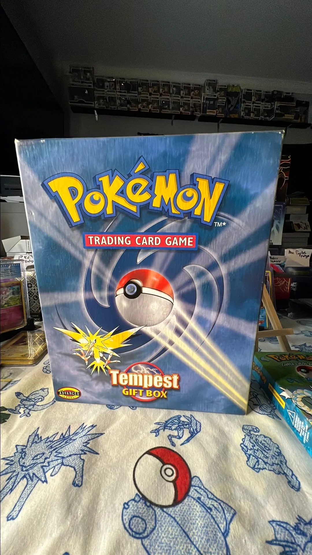 Product image for Pokémon Tempest Gift Set Box NO CARDS