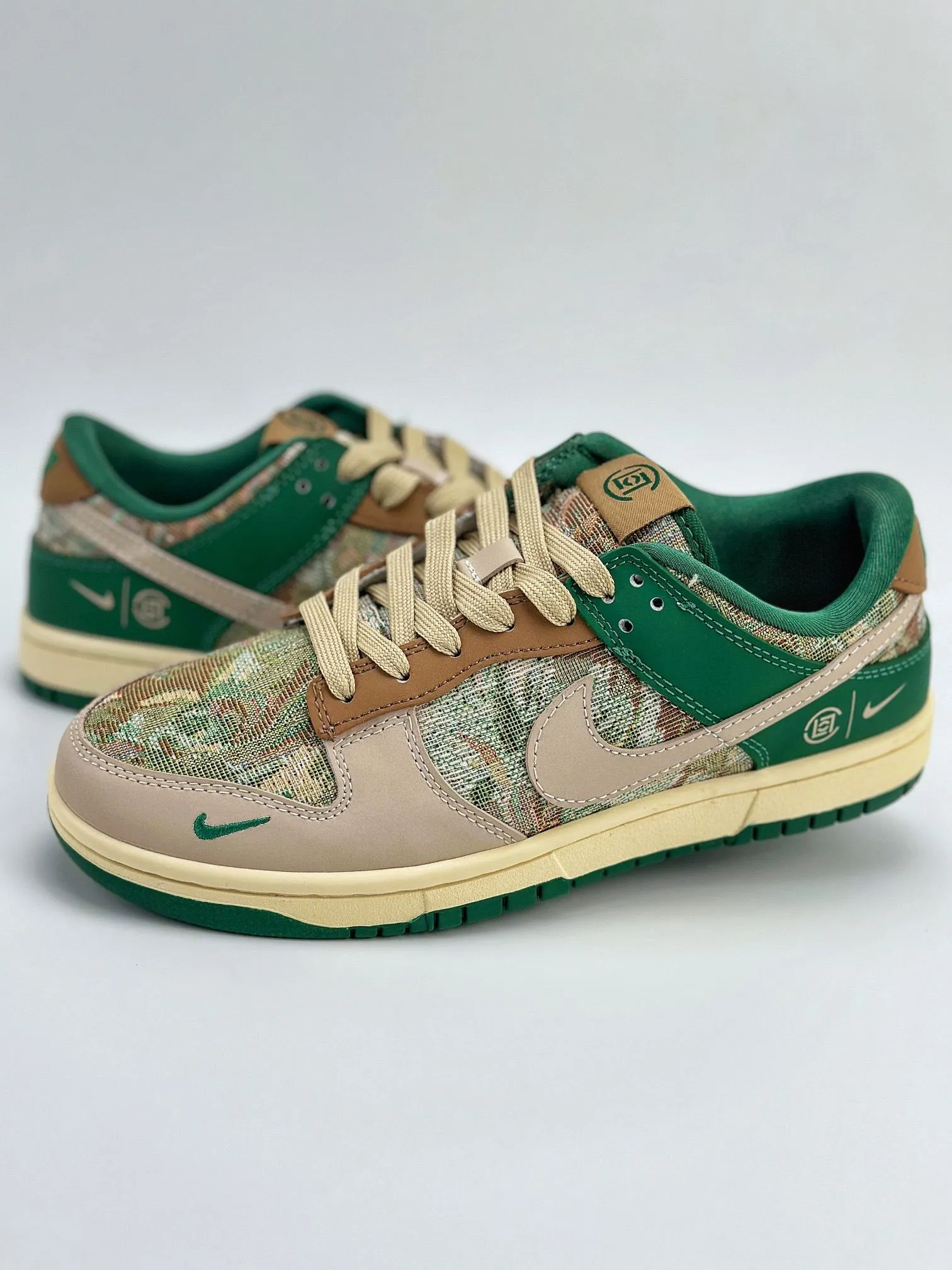 Product image for 💰370 nike sb dunk low x clot