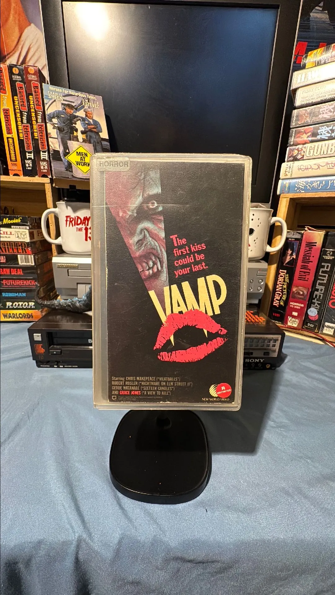 Product image for Vamp (1986) (CUTBOX) - VHS